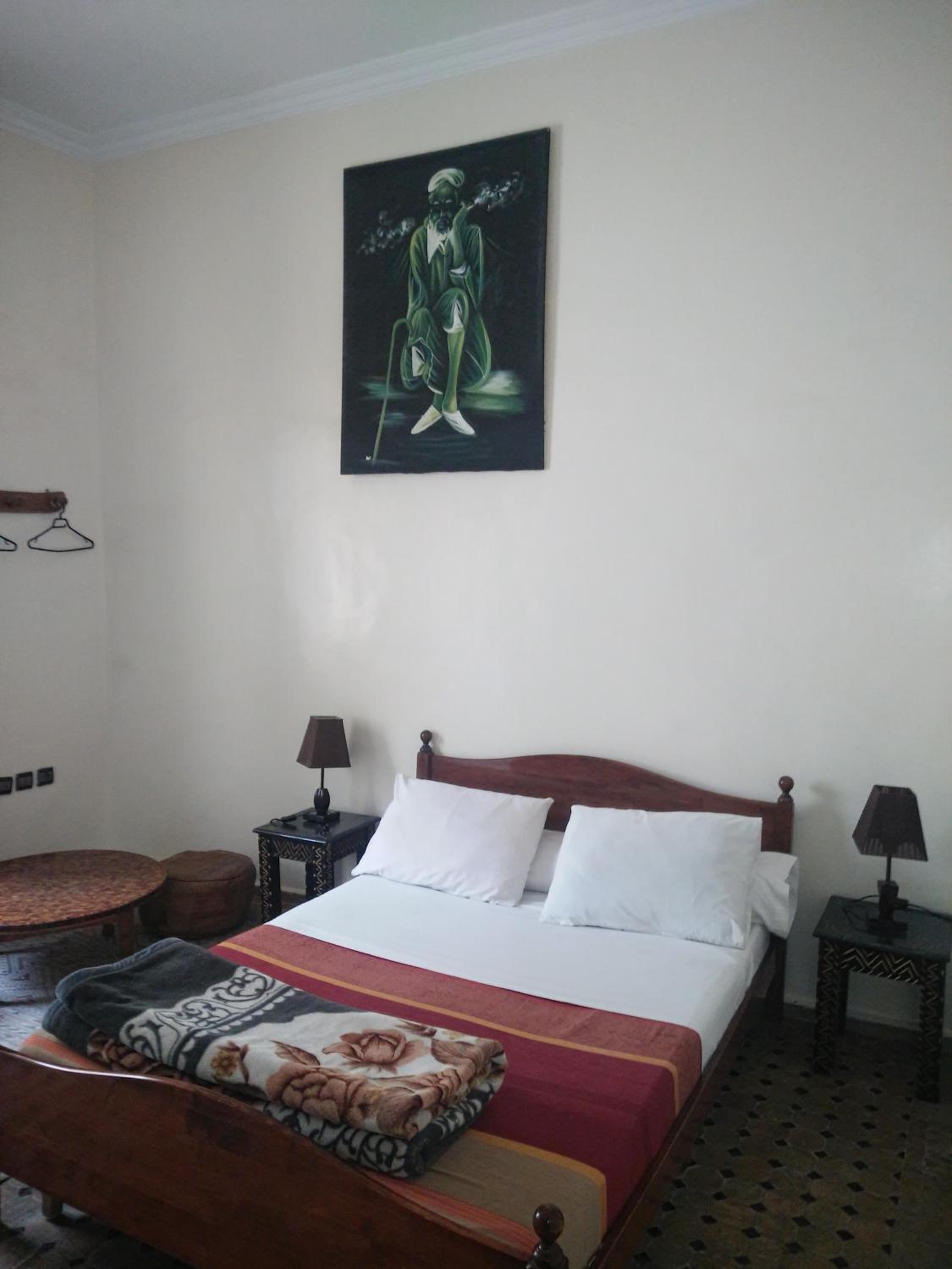Double Room with Private Bathroom - Photo 8