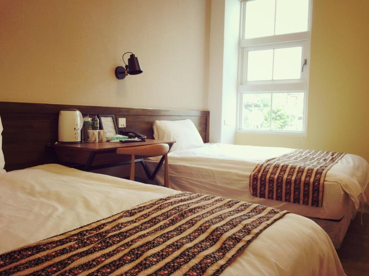 Deluxe Double Room with Two Double Beds photo 2