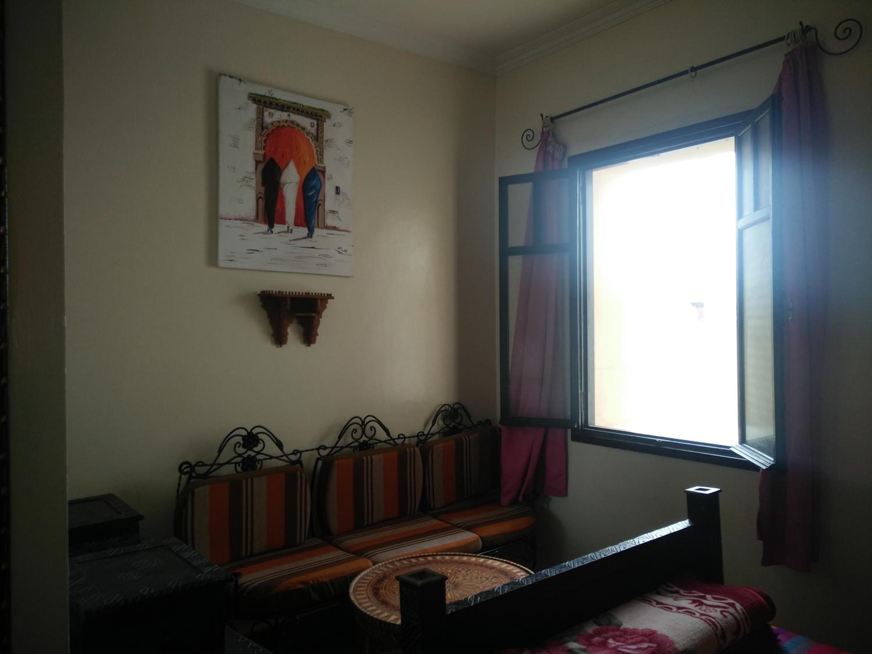 Double Room with Private Bathroom - Photo 7
