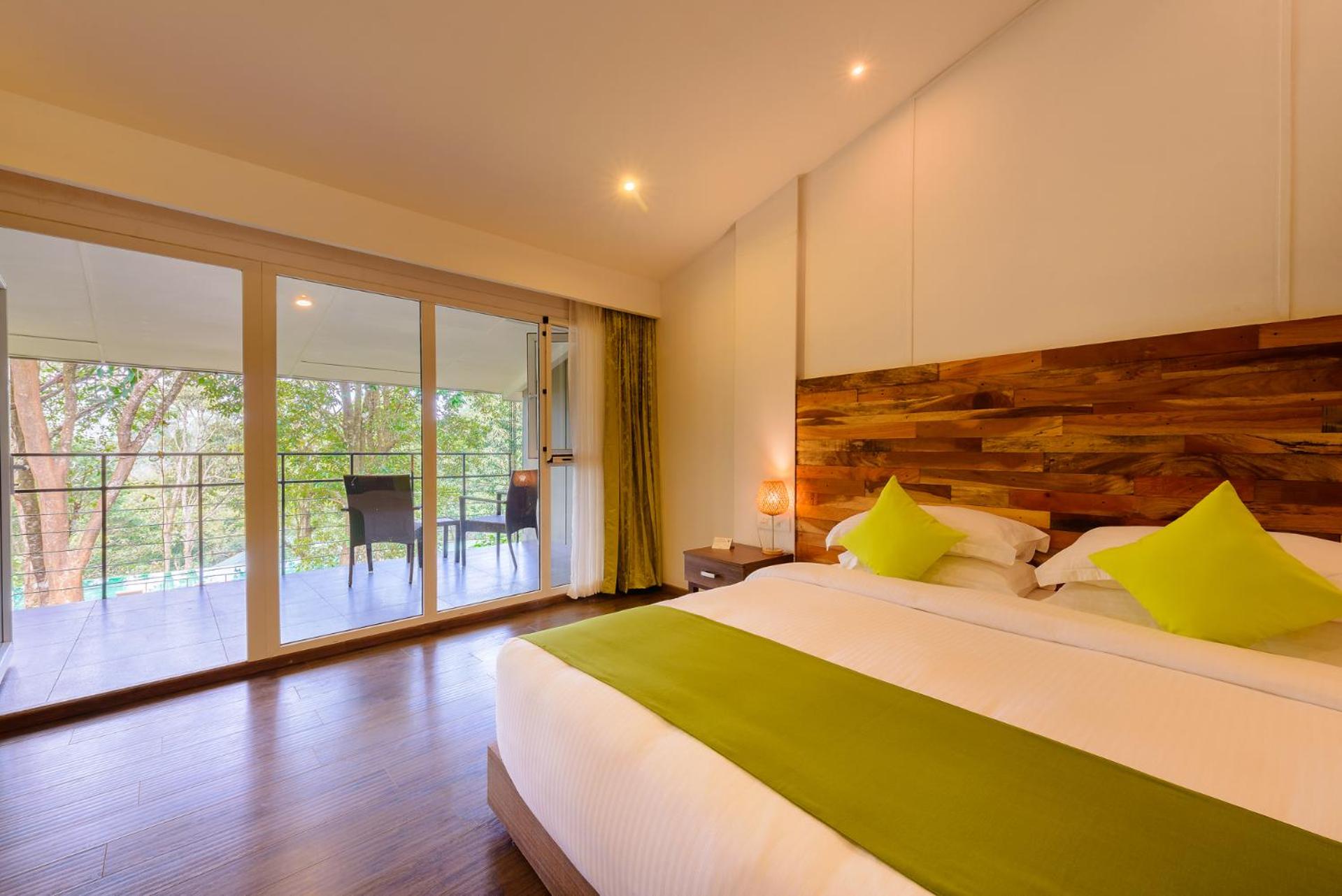Superior Room with Balcony - Complimentary in-house trekking activities photo 3