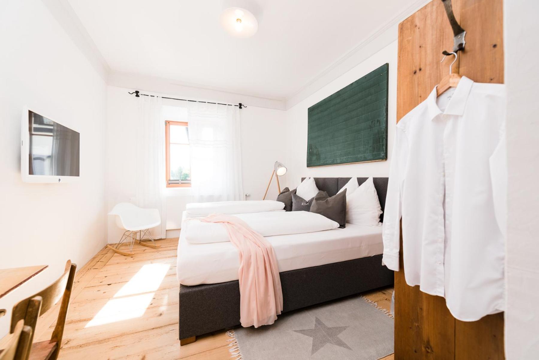 Standard  Double Room - Photo 7