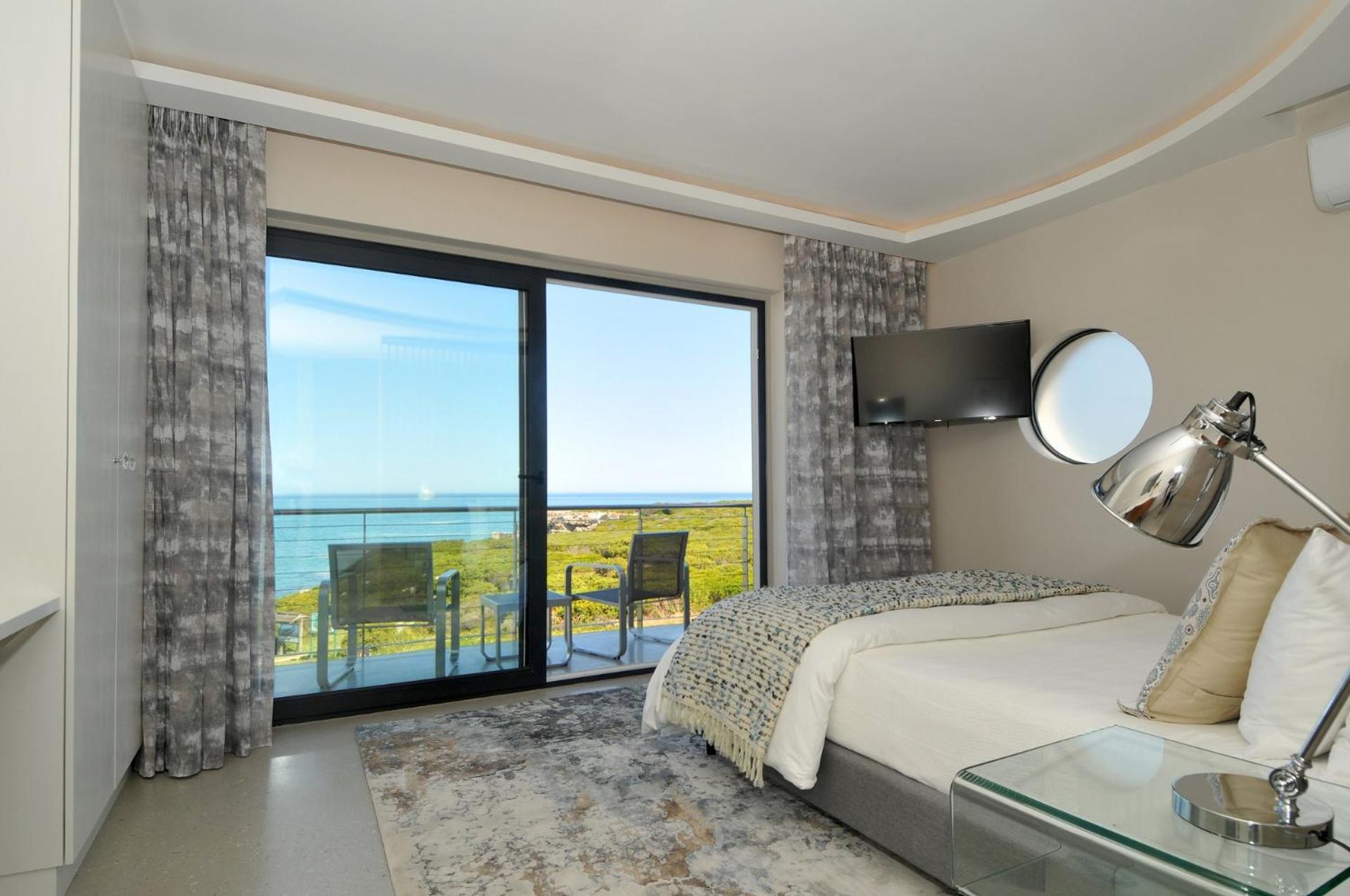 Deluxe Double Room with Balcony and Sea View - Photo 1