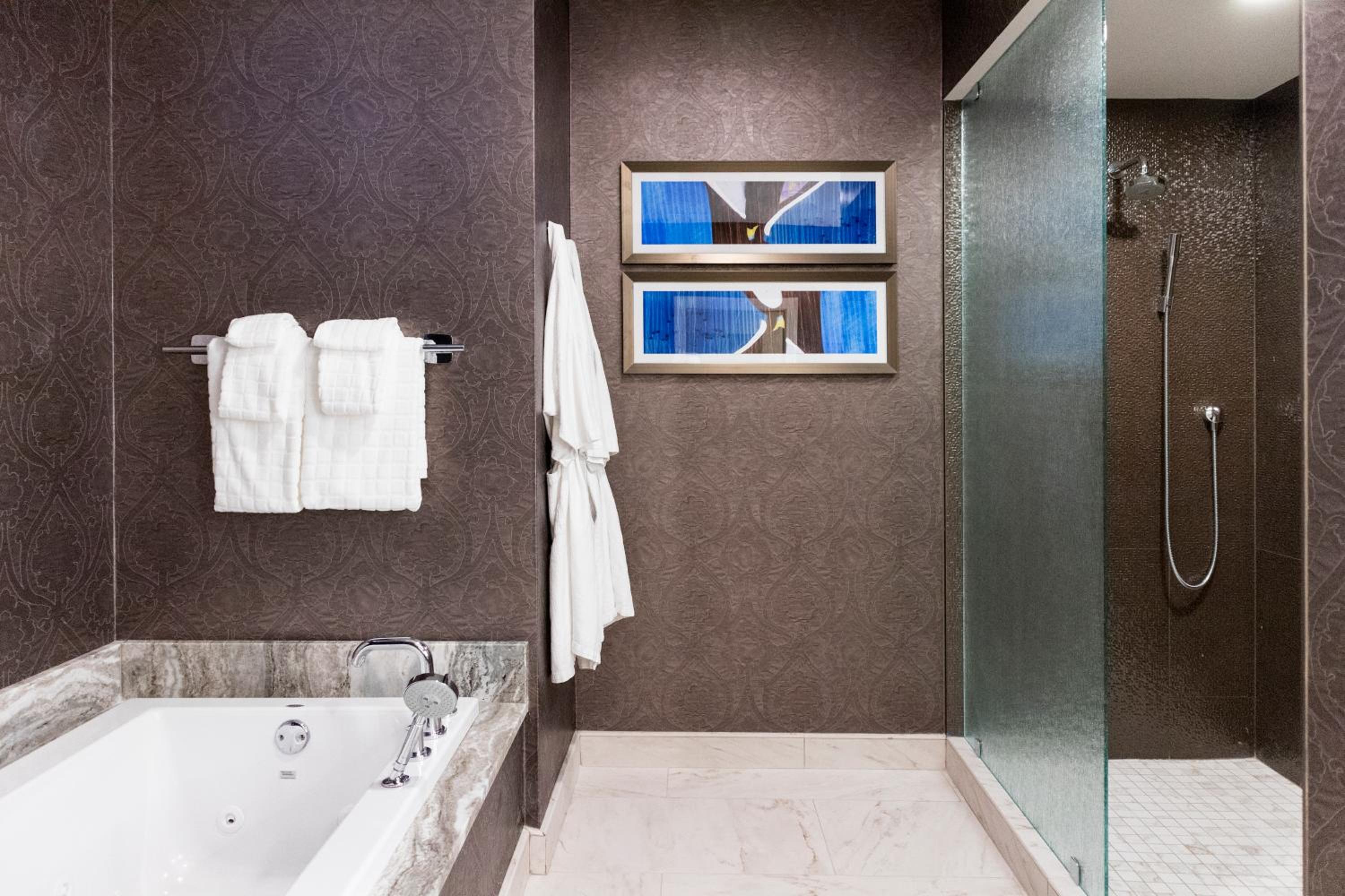 The Jung Hotel and Residences, Billede 4