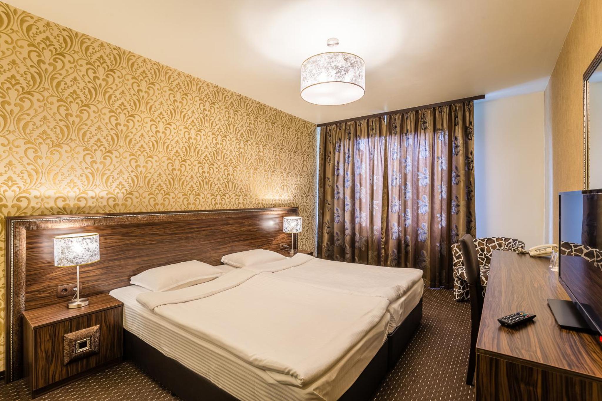 Double Room - Photo 3