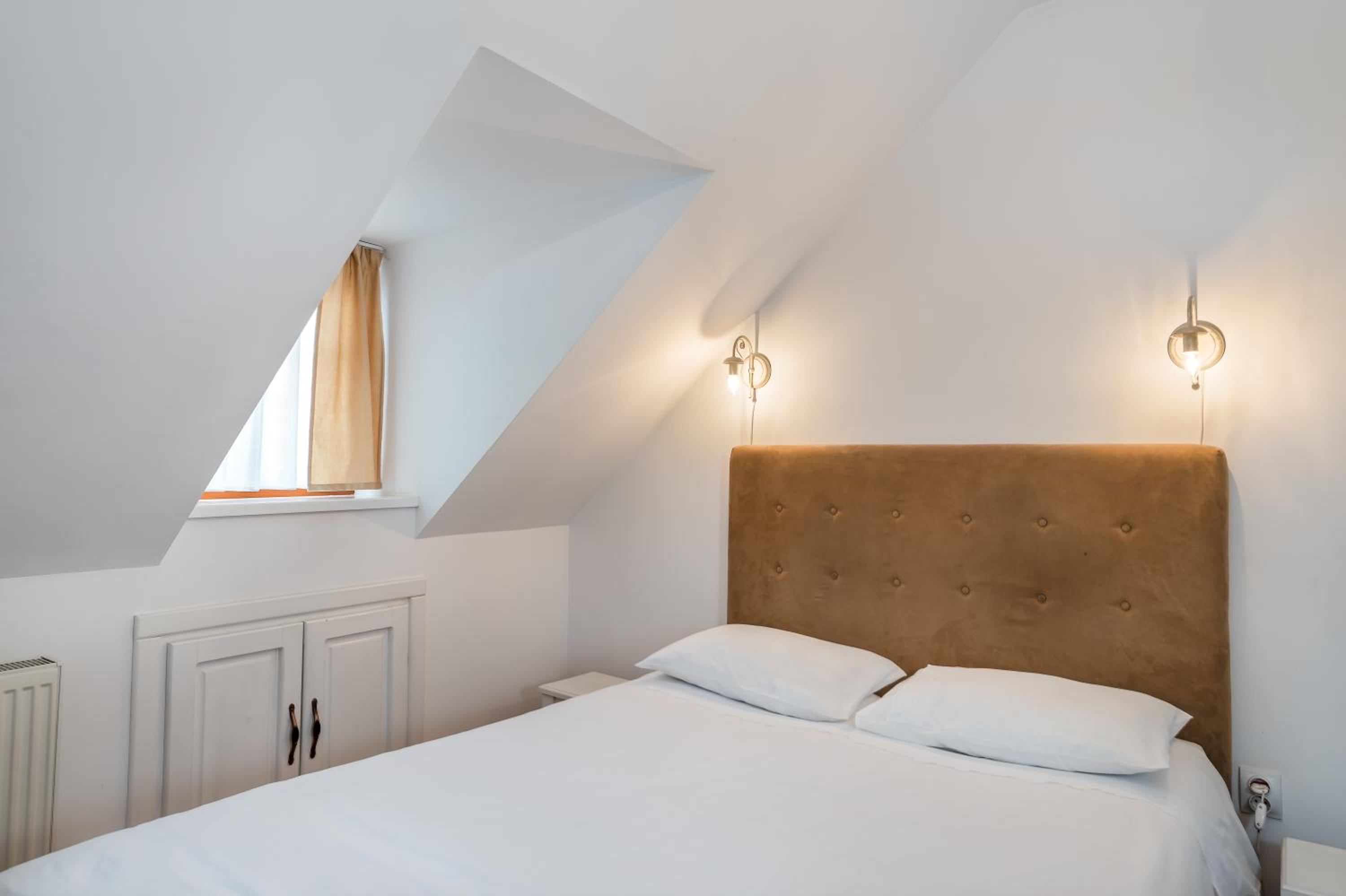 Standard Double Room with view to Liars Bridge  - Photo 12
