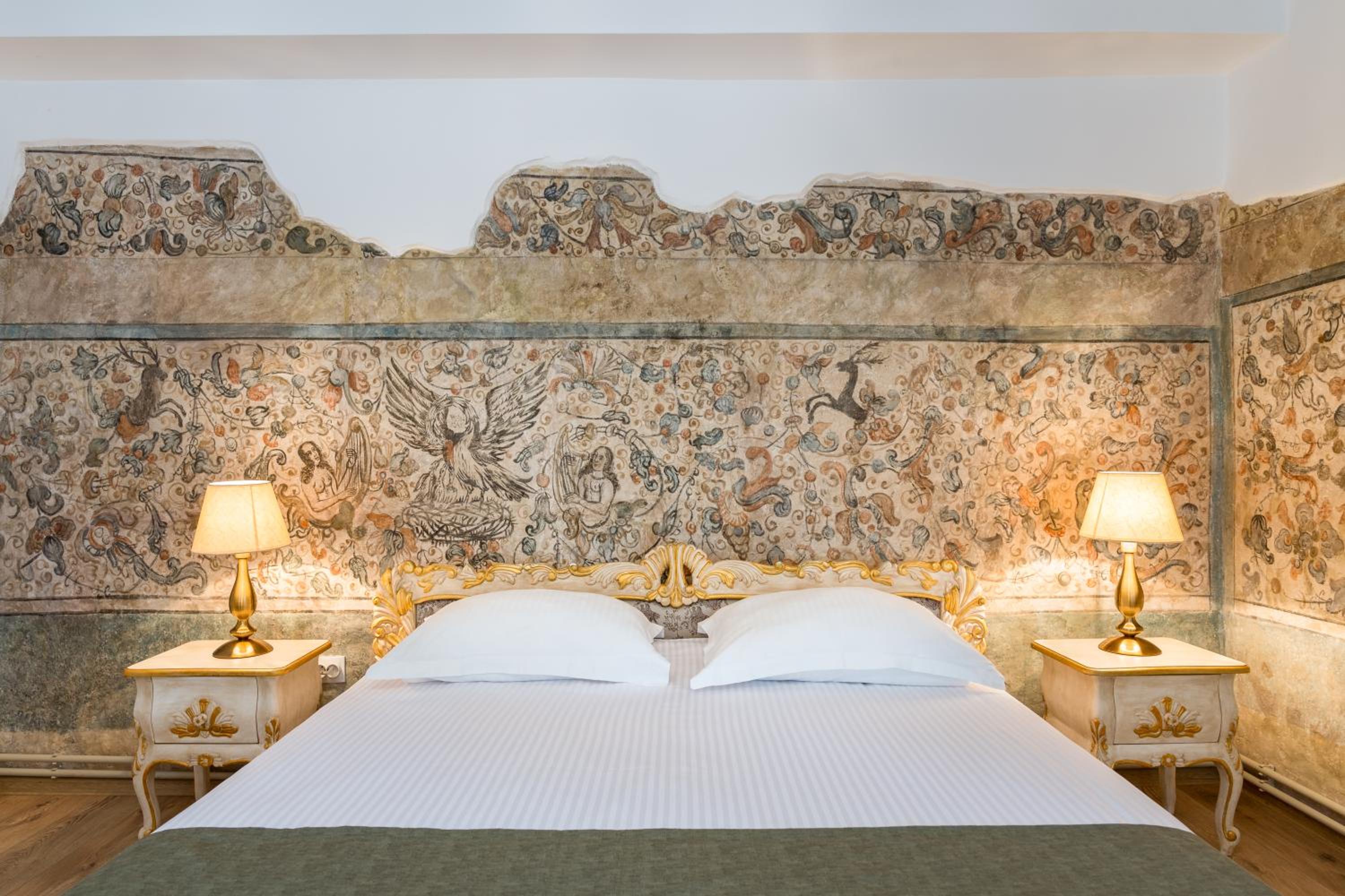 Luxury Double Room with Fresco and view to Liars Bridge  - Photo 14