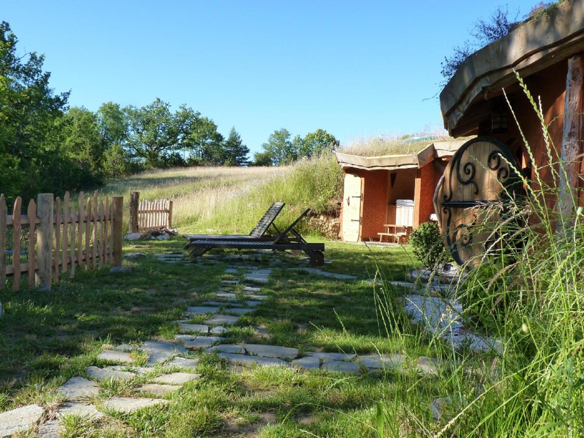 King Room with Garden View - Photo 2