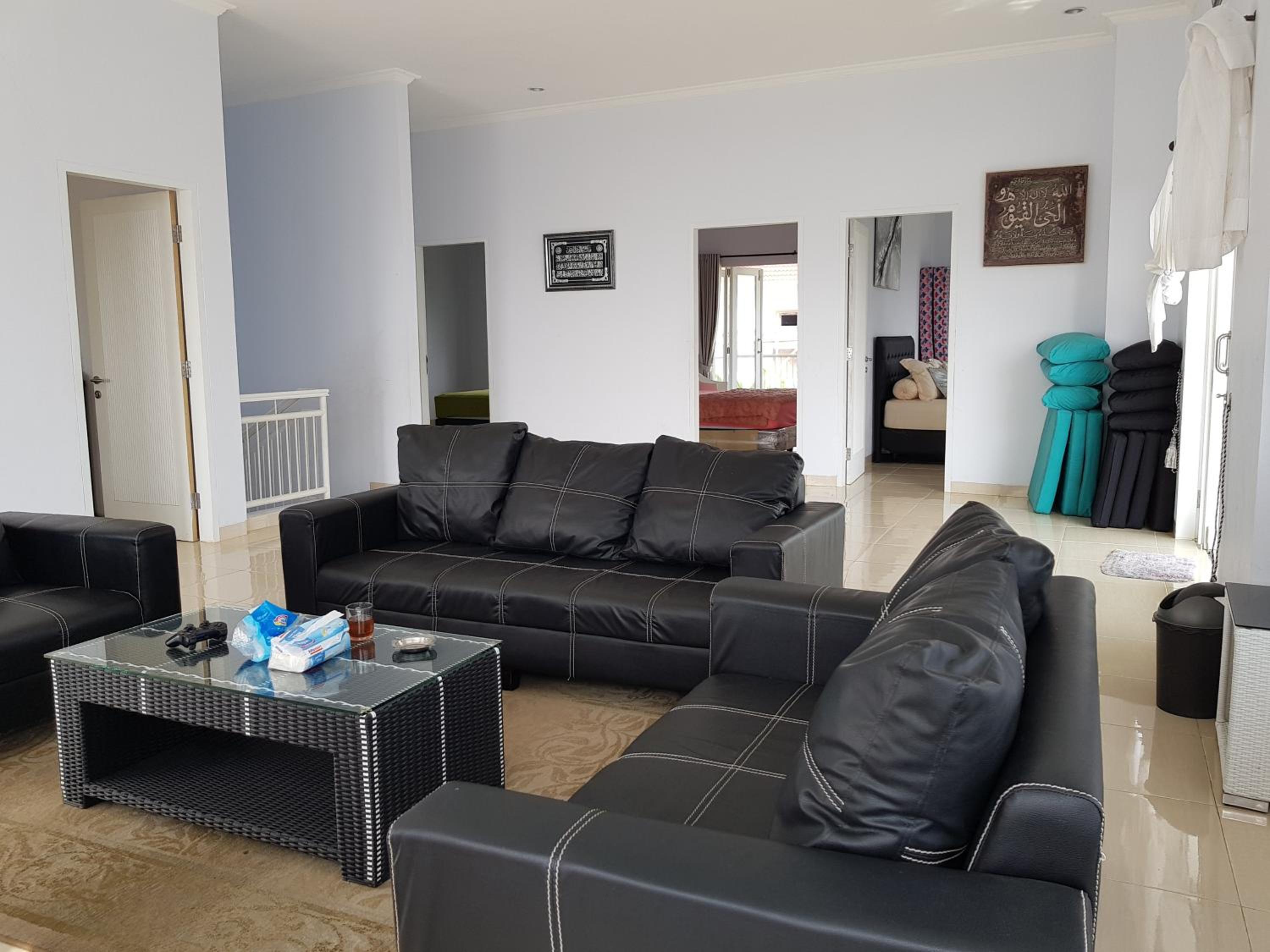 Villa with Private Pool - Photo 12