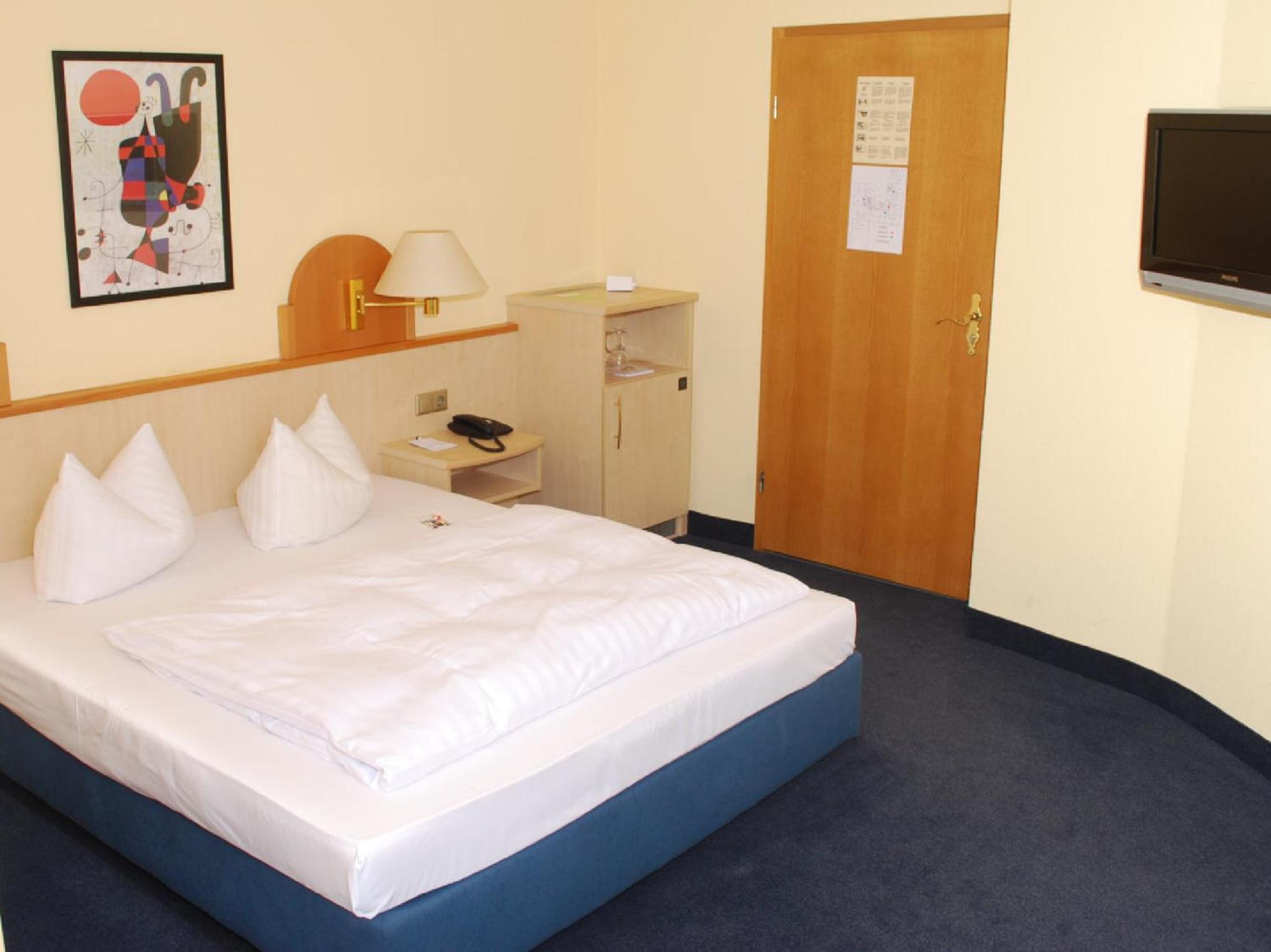 Double Room - Photo 4
