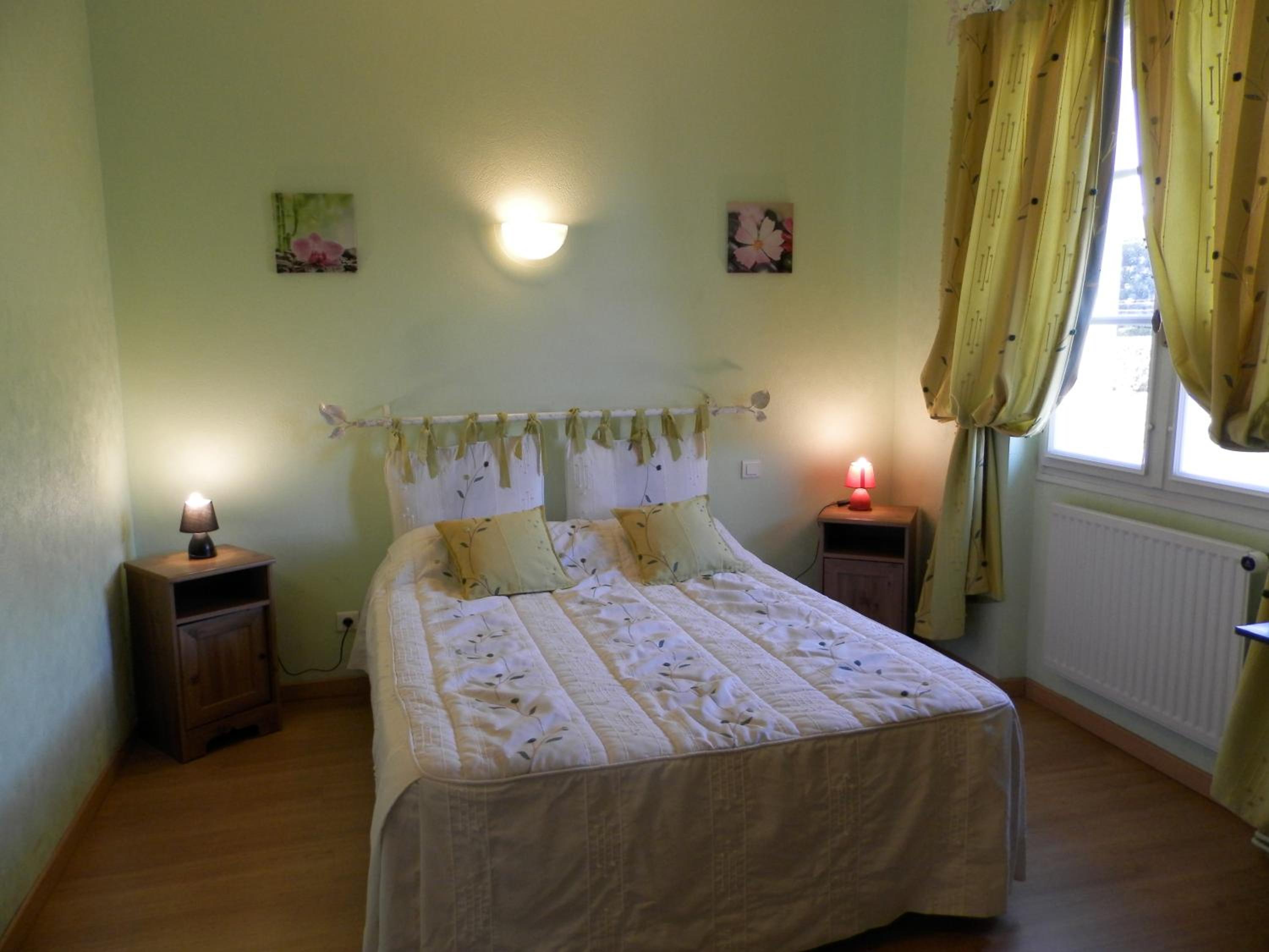 Standard Double Room - Photo 2