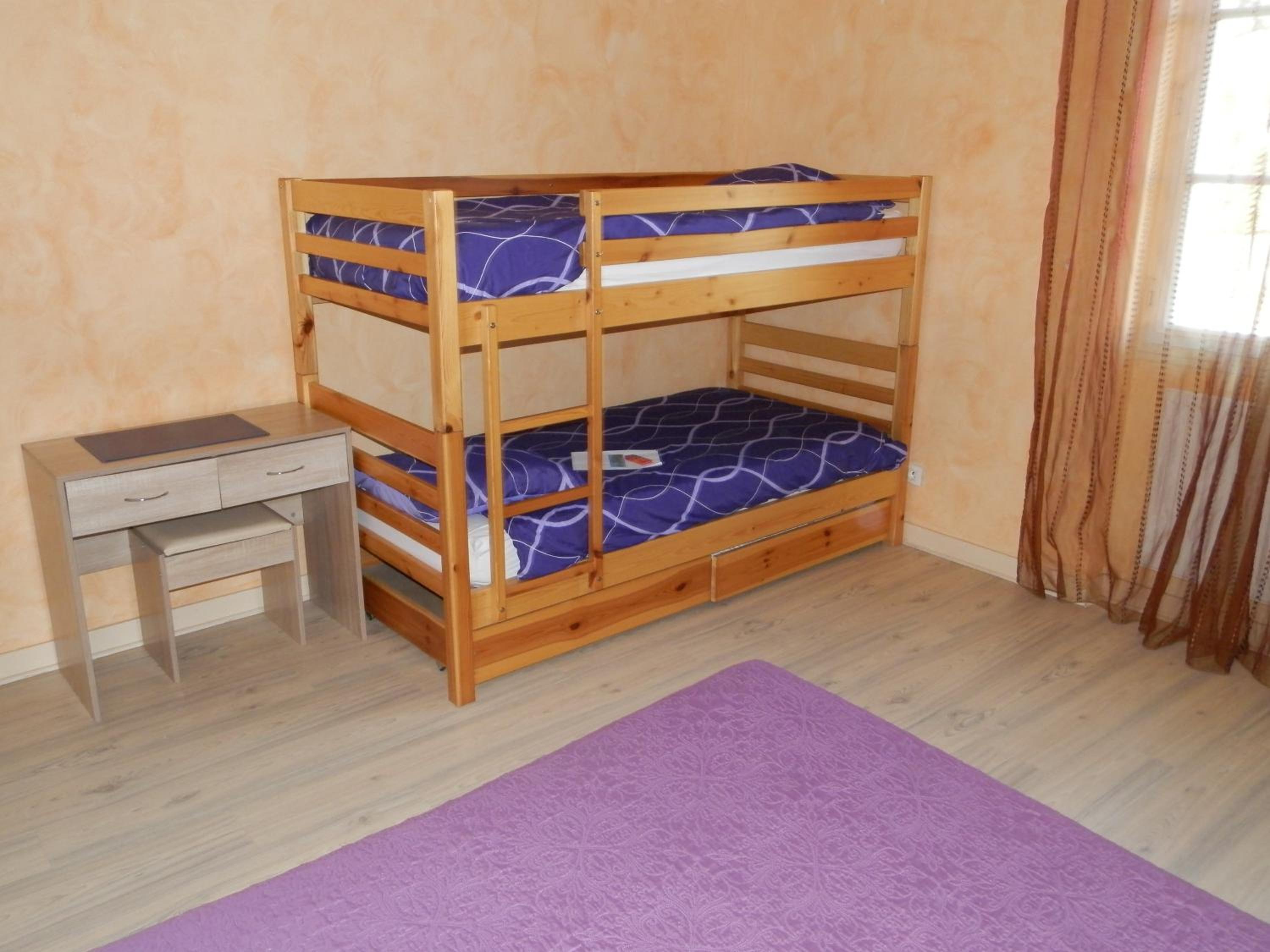 Family Room - Photo 2