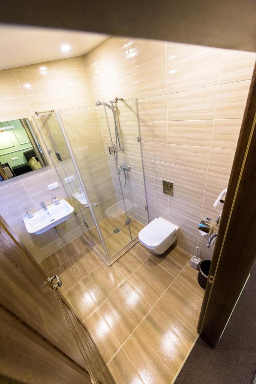 Suite with Balcony photo 3