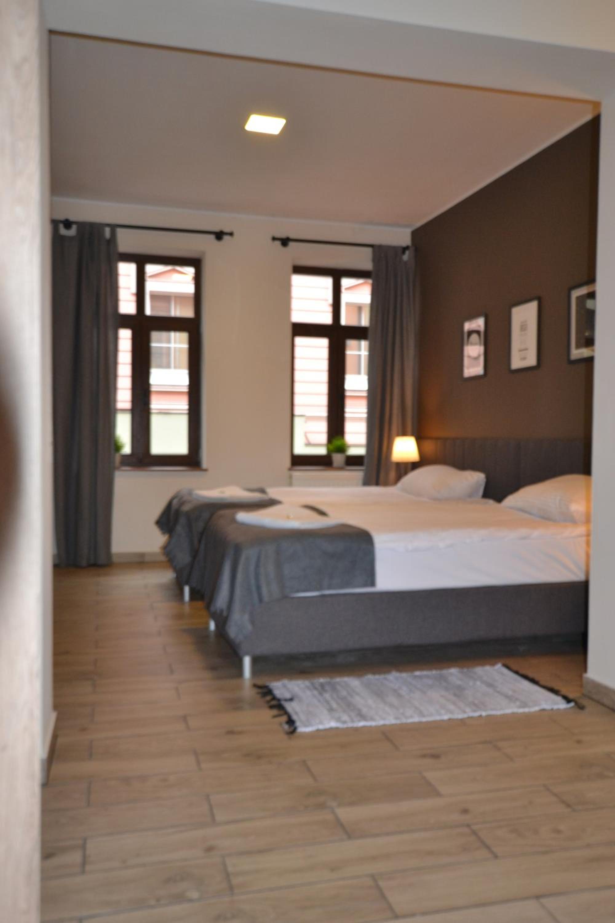 One-Bedroom Apartment photo 2