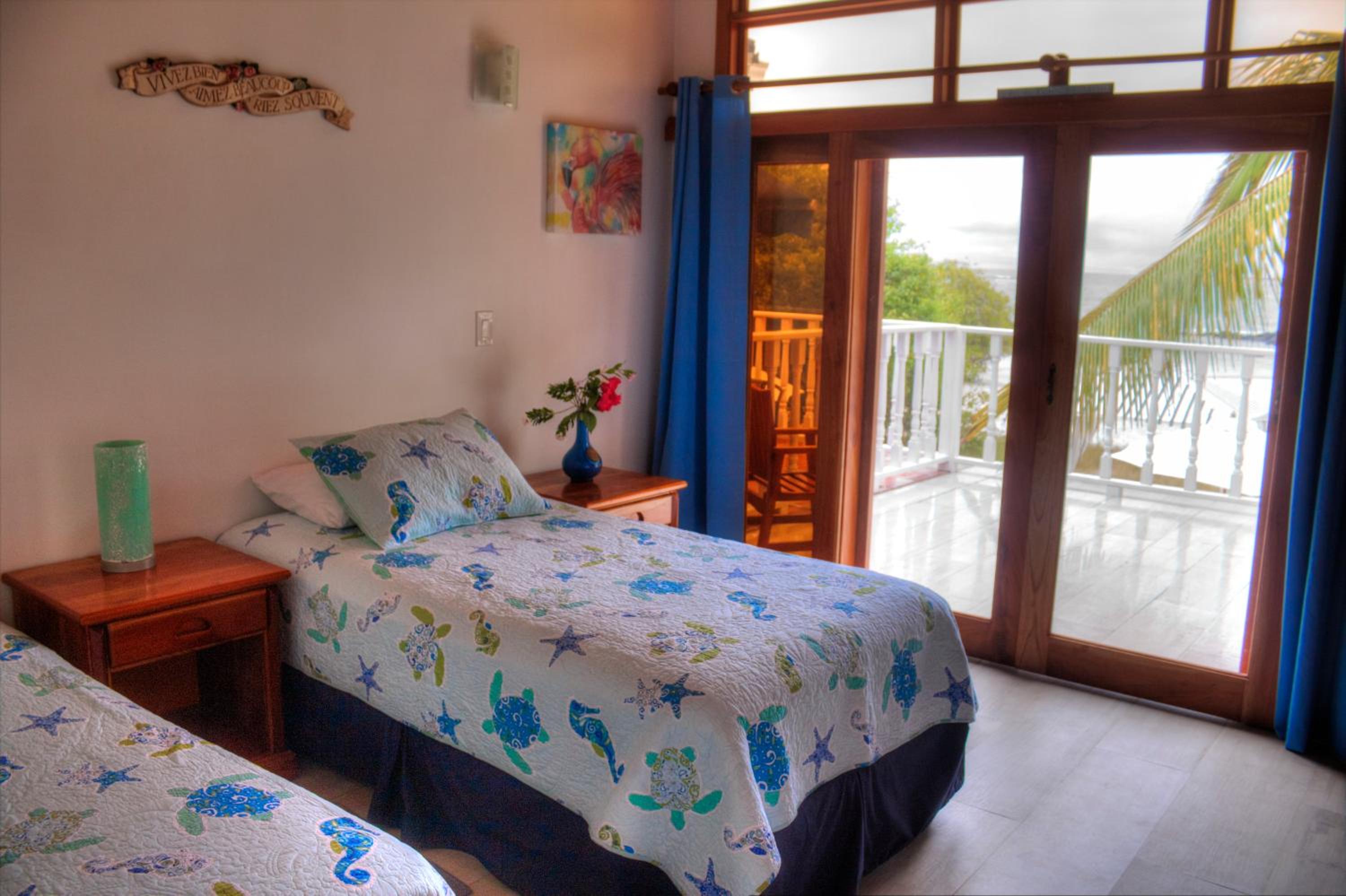 Deluxe Double Room with Balcony and Sea View photo 2