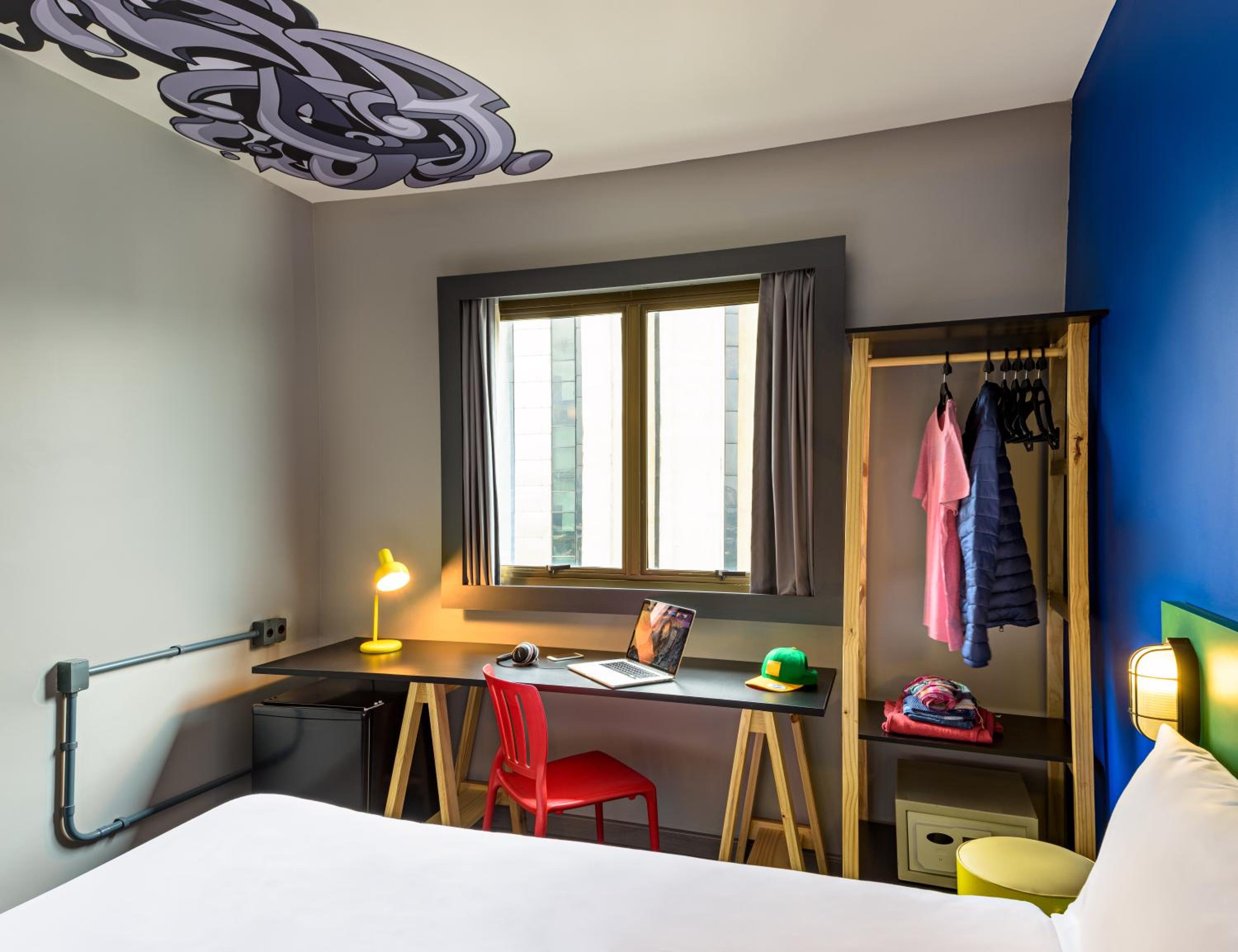 Standard Apartment with Twin Beds - Photo 5
