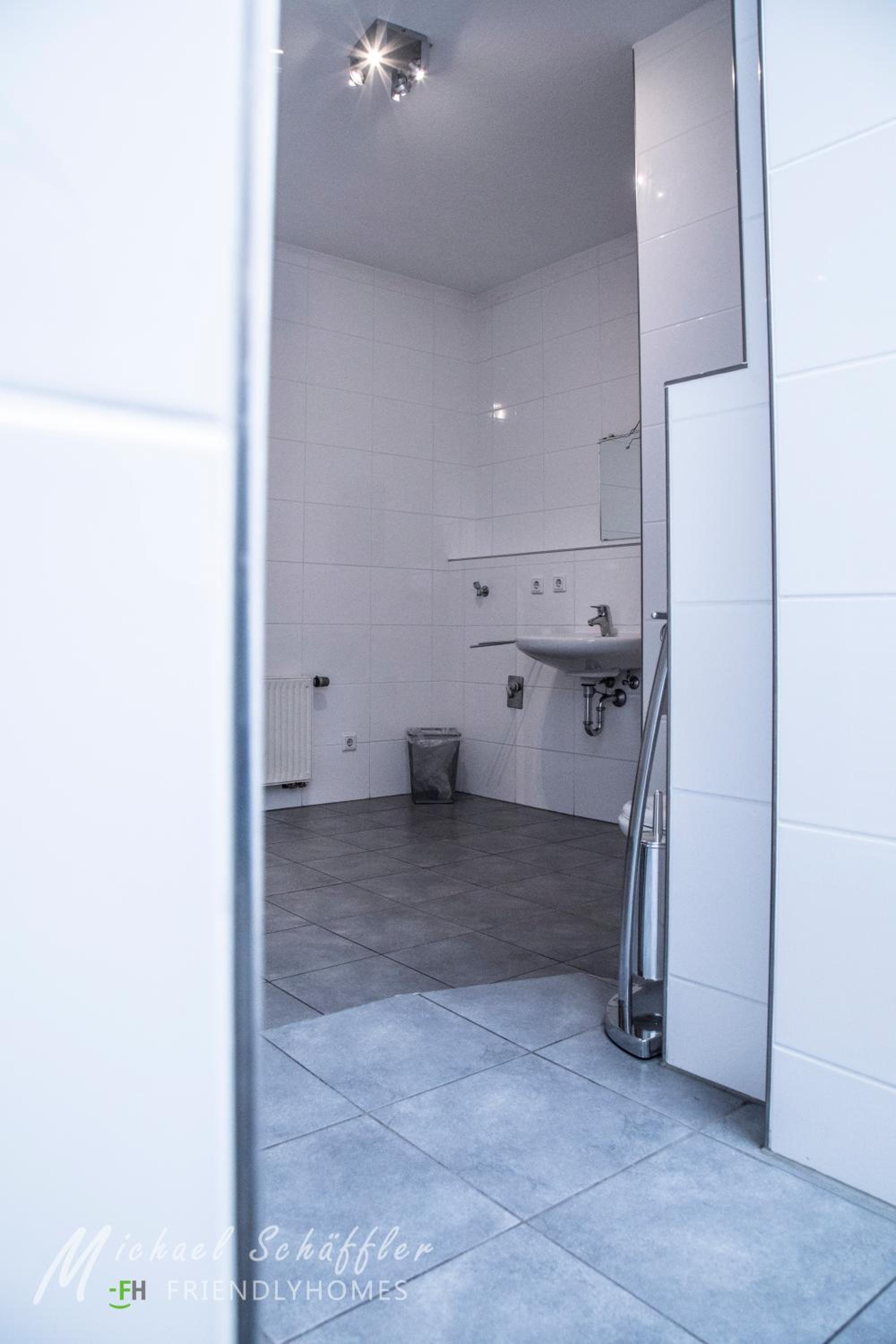 Double Room with Shared Bathroom photo 3