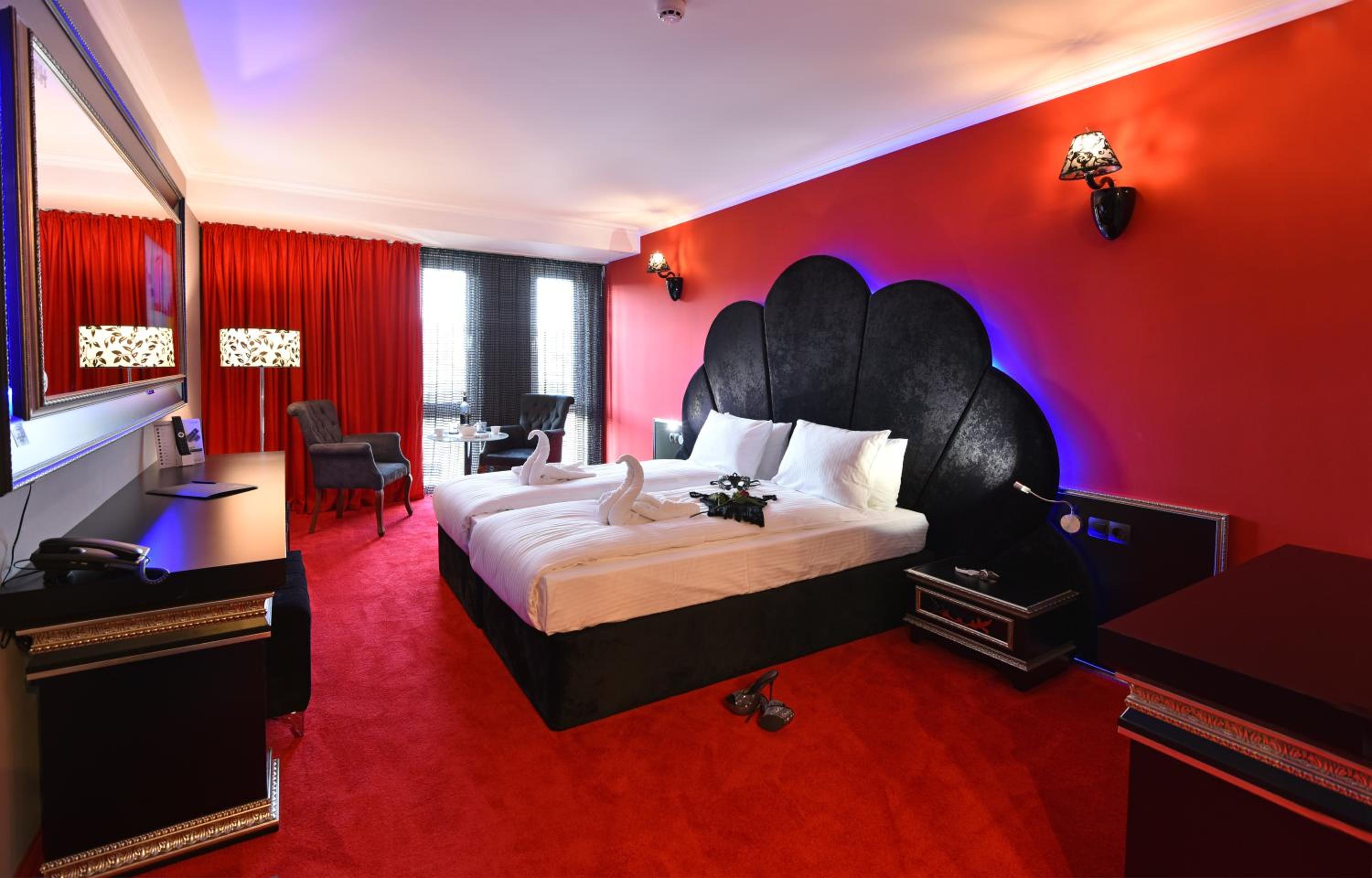 Deluxe Double Room photo 3