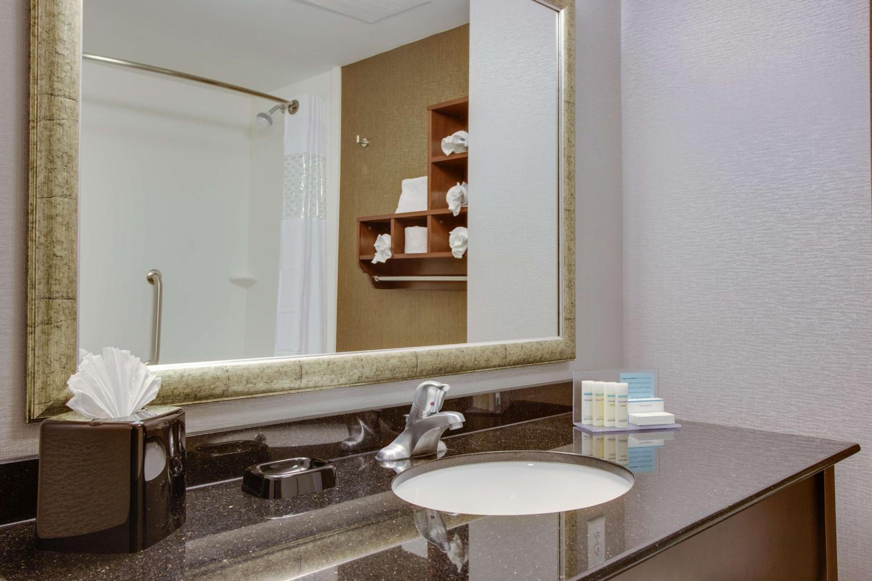Queen Room with Two Queen Beds - Mobility and Hearing Access/Non-Smoking