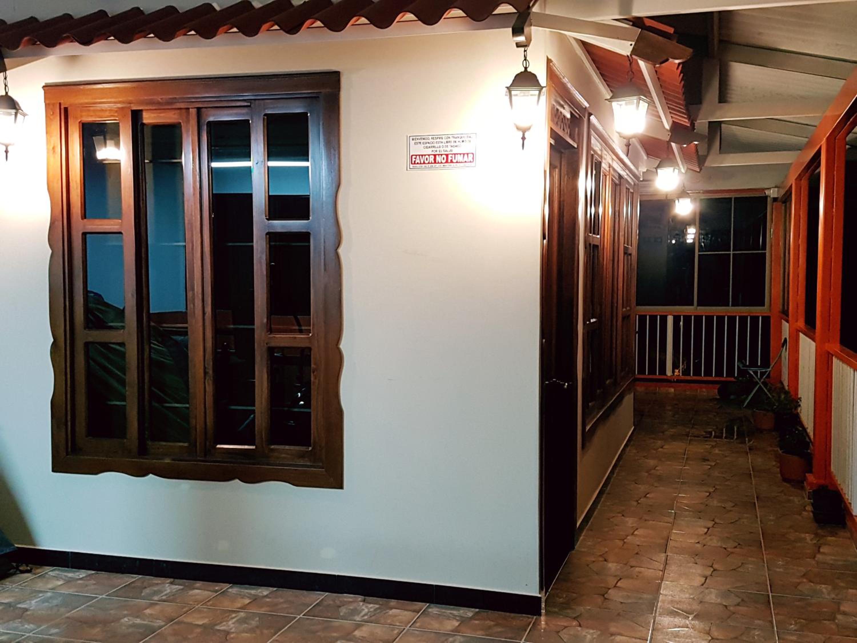 Deluxe Room (2 Adults + 1 Child) photo 2