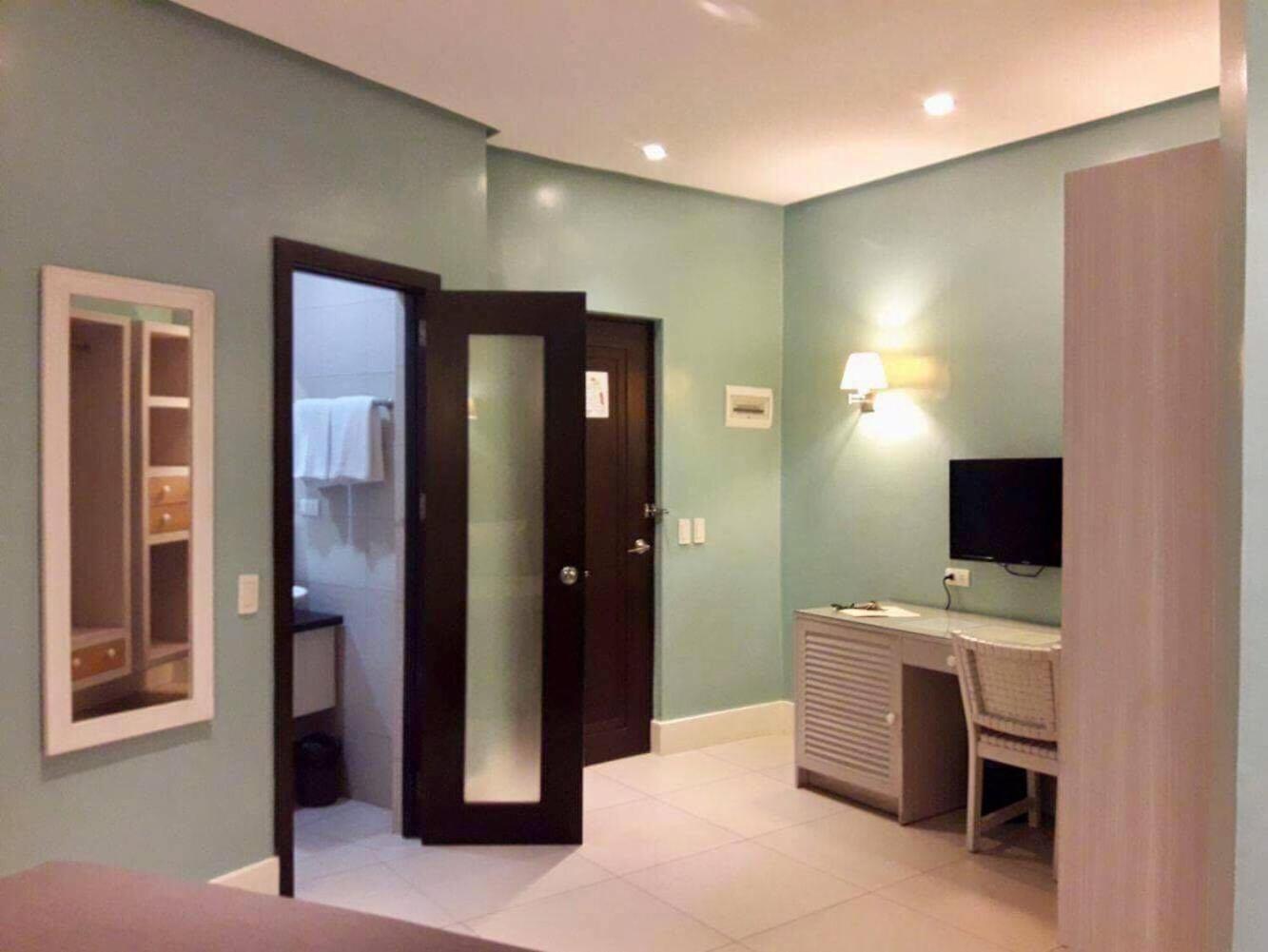 Deluxe Queen Room photo 3