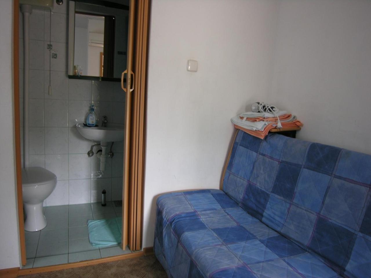 Double Room with Private Bathroom photo 3