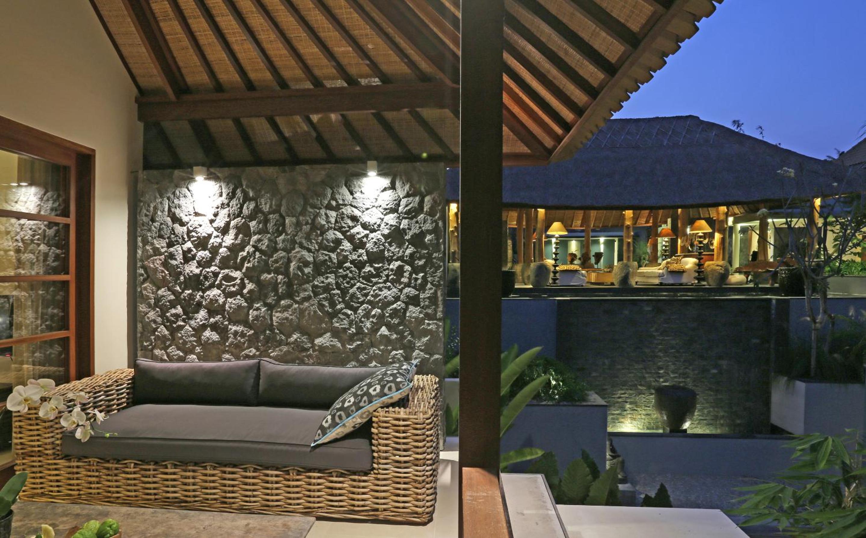 Suite Triple Room With Garden View thumbnail 5