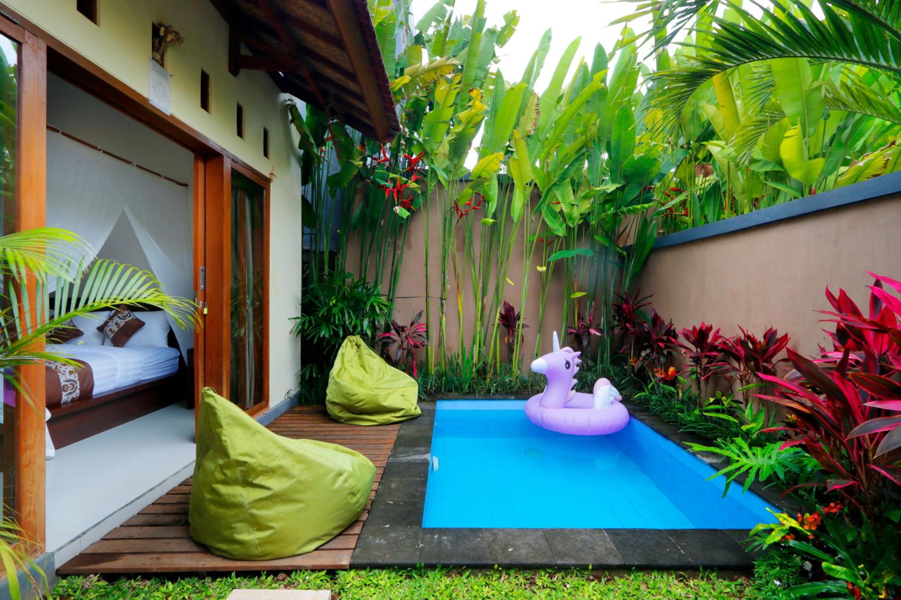 Villa with Private Pool - Photo 4