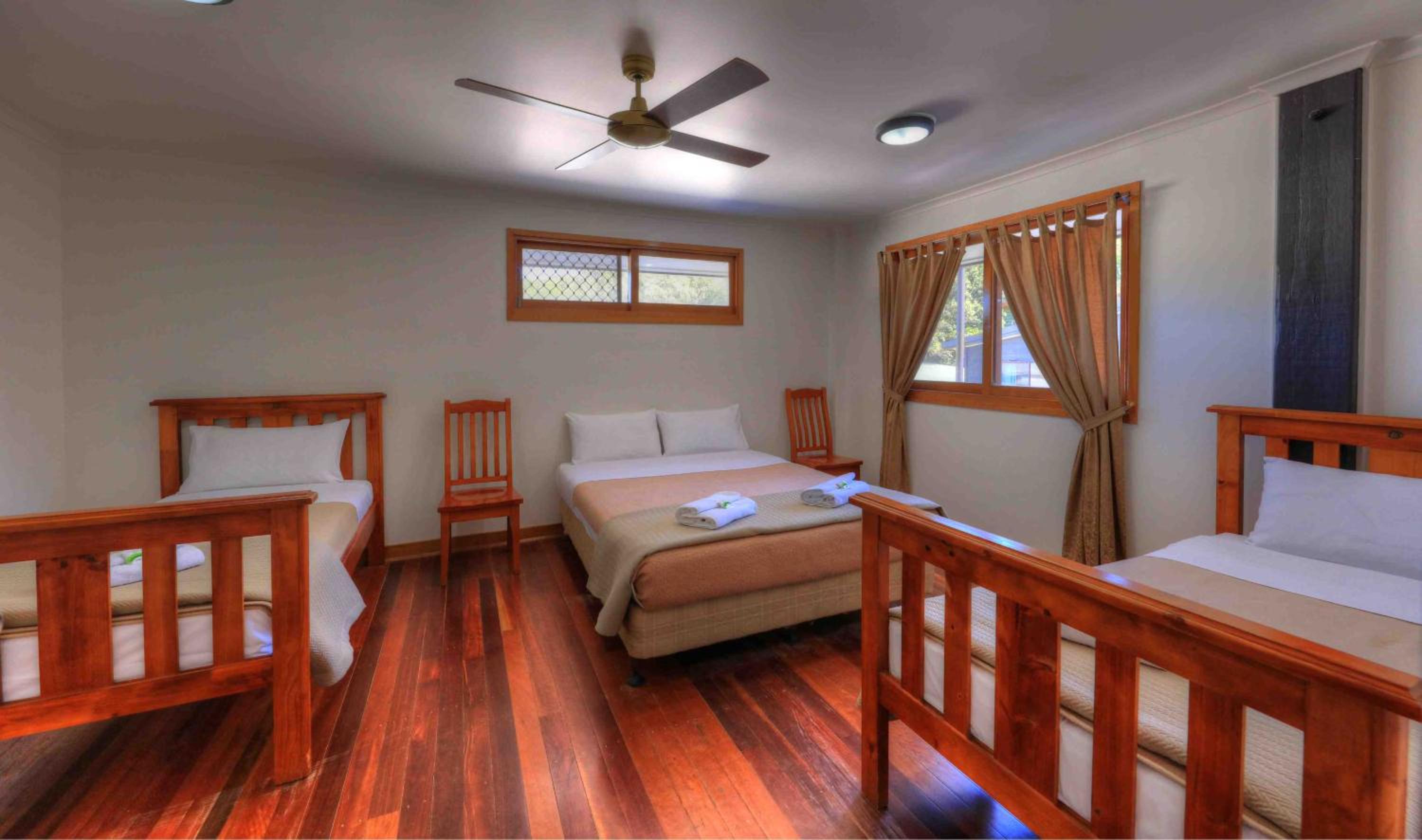 Quadruple Room with Shared Bathroom photo 1