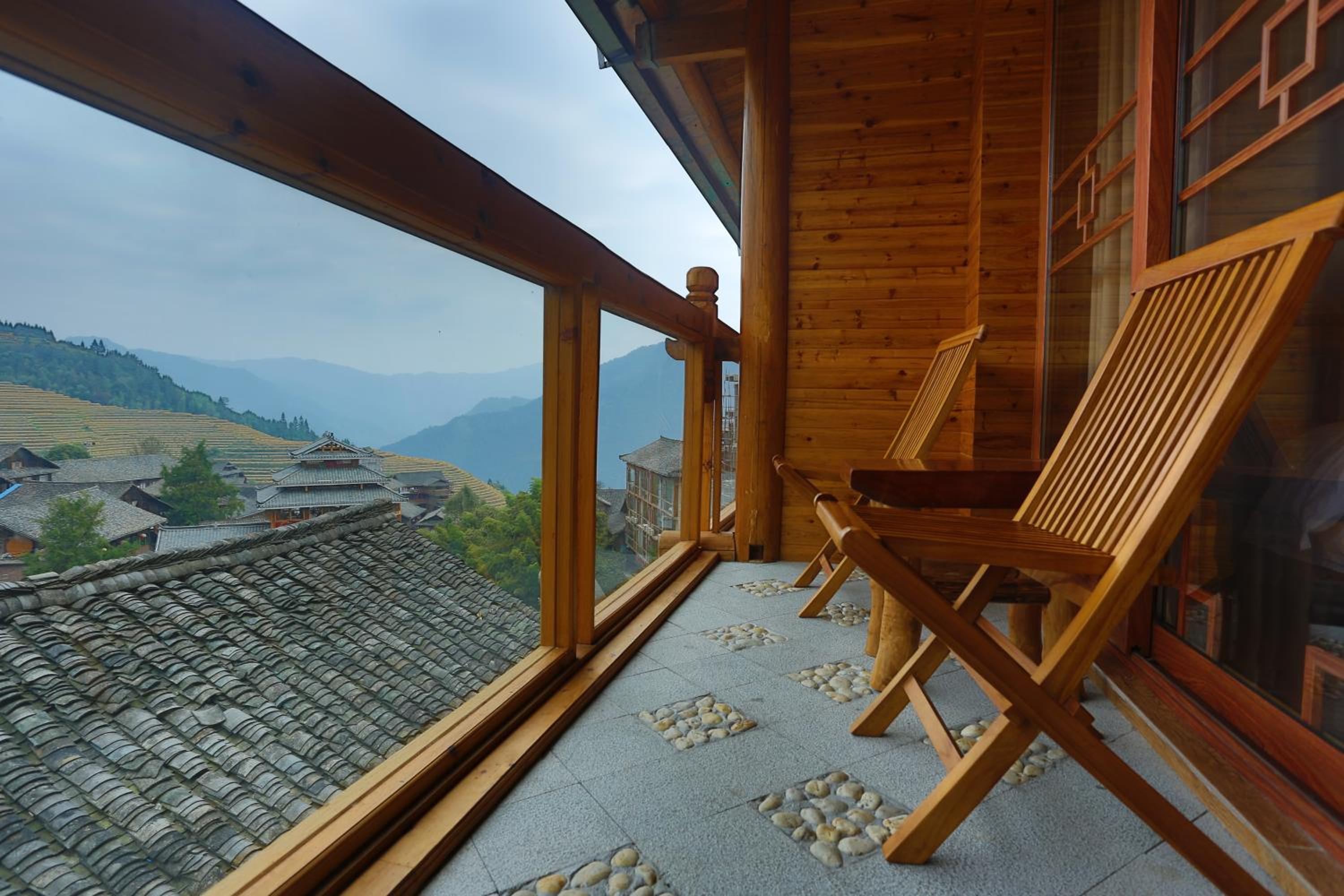 Deluxe Double Room with Balcony photo 3