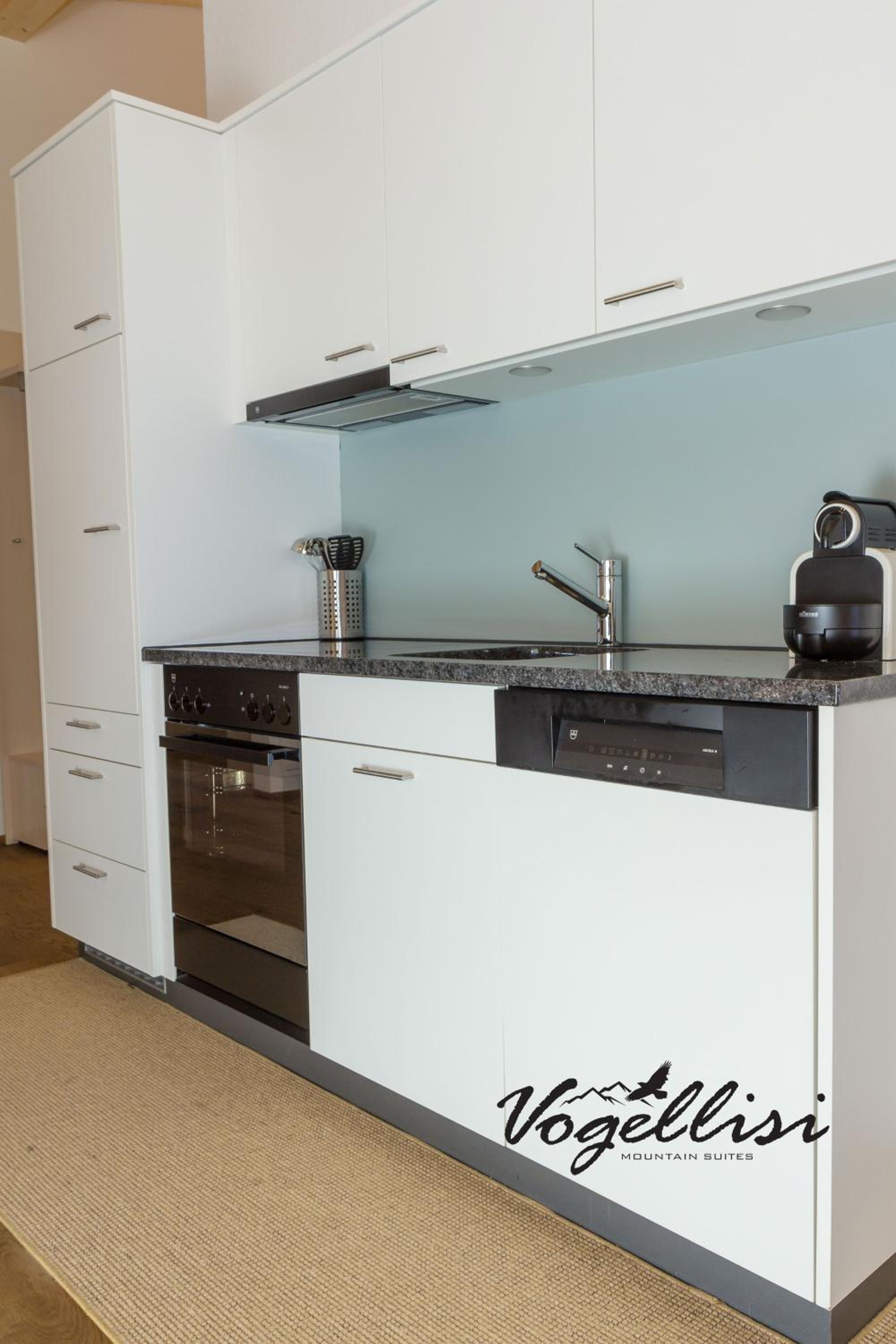 Two-Bedroom Apartment - Annex photo 2