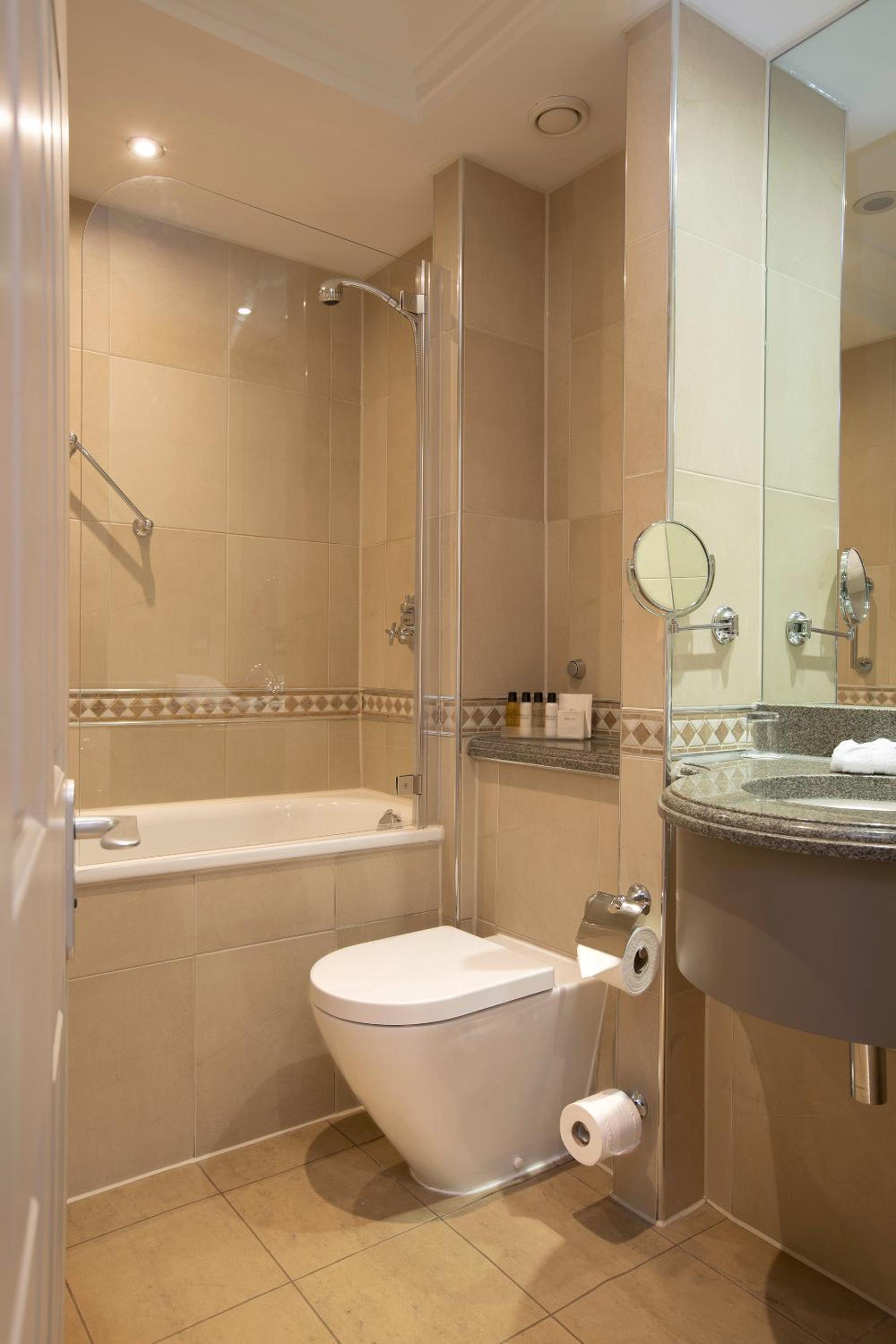 Superior Room with Feature photo 2