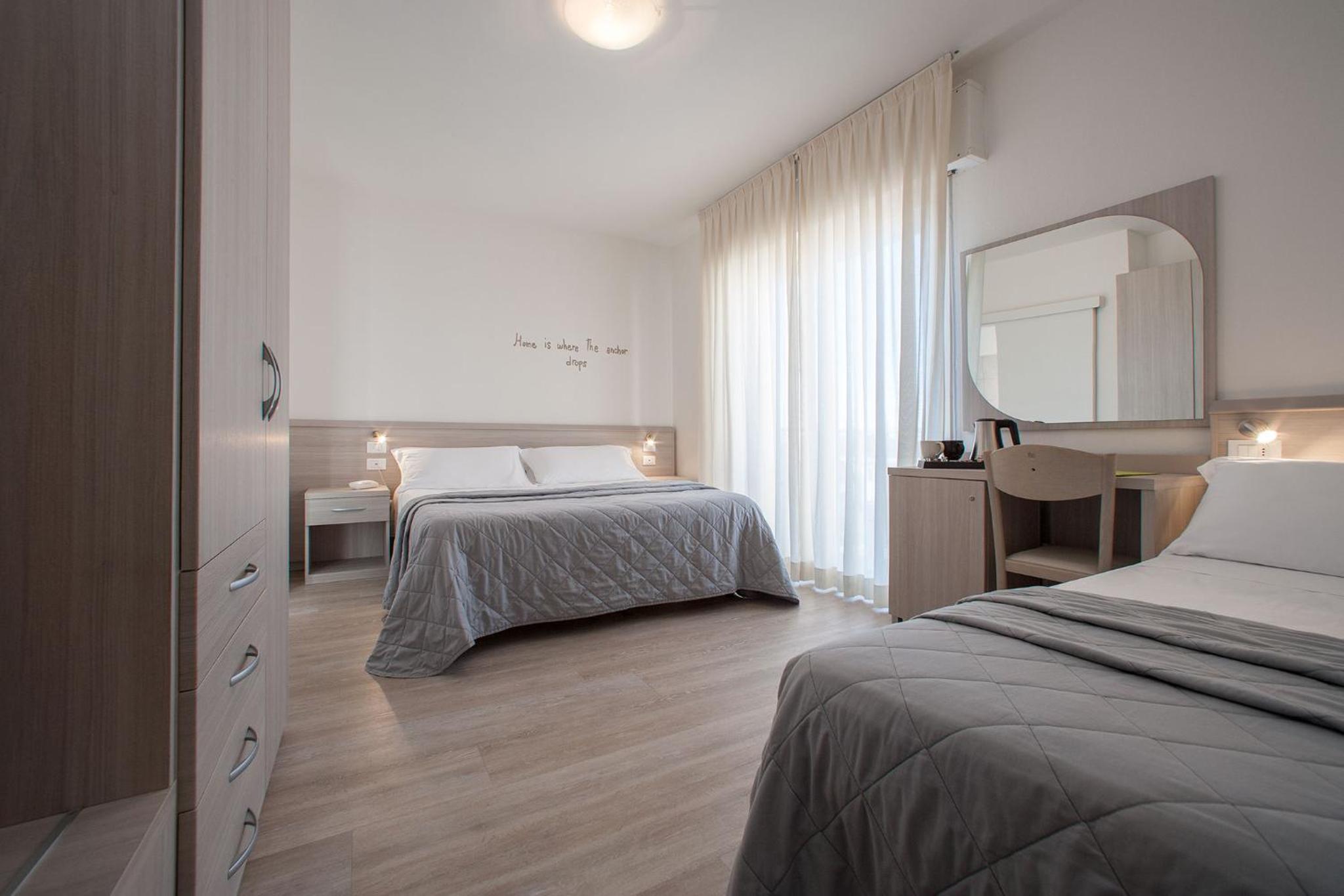 Triple Economy Room with Bathroom photo 1