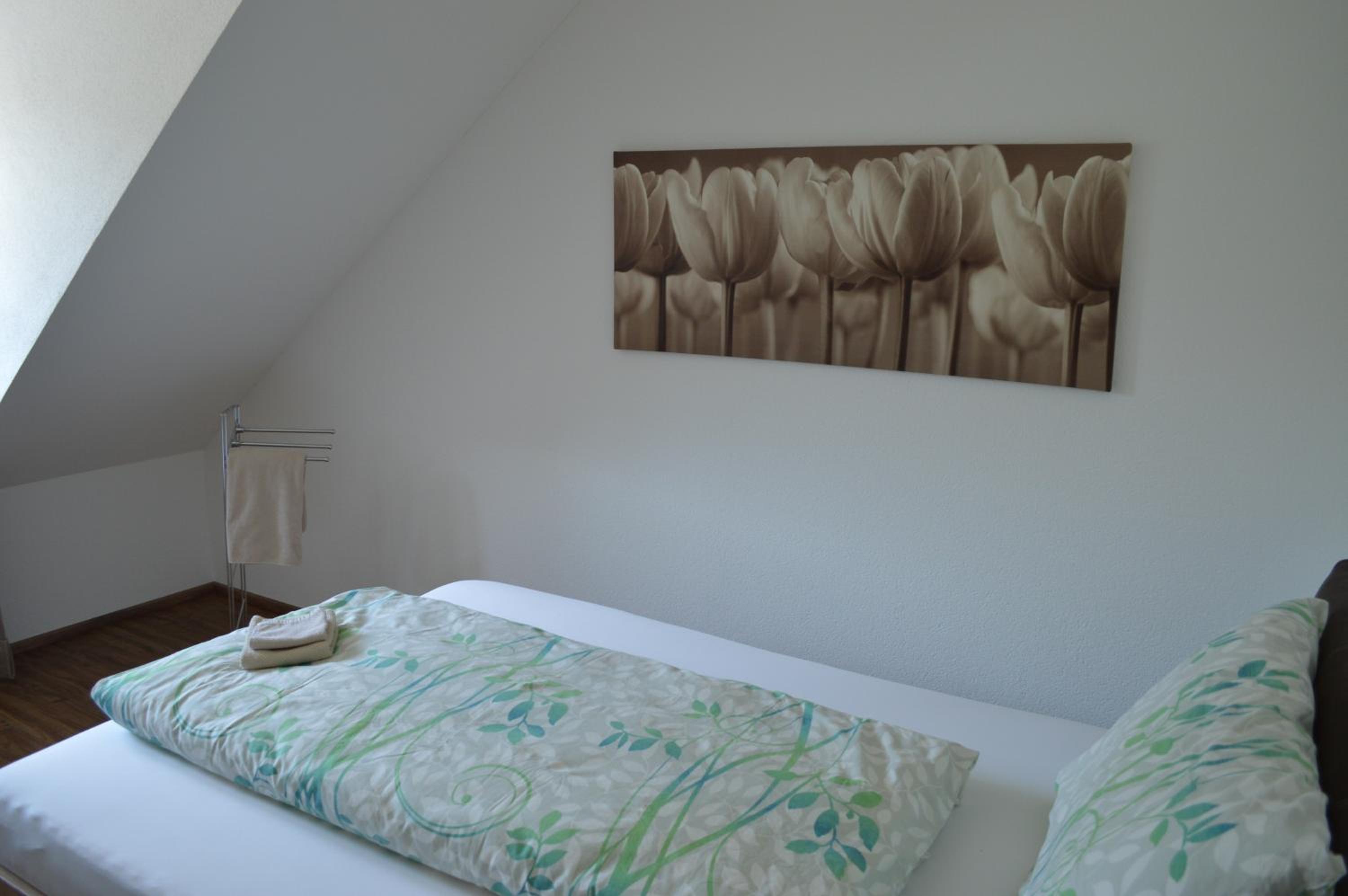 Single Room with Shared Bathroom photo 1