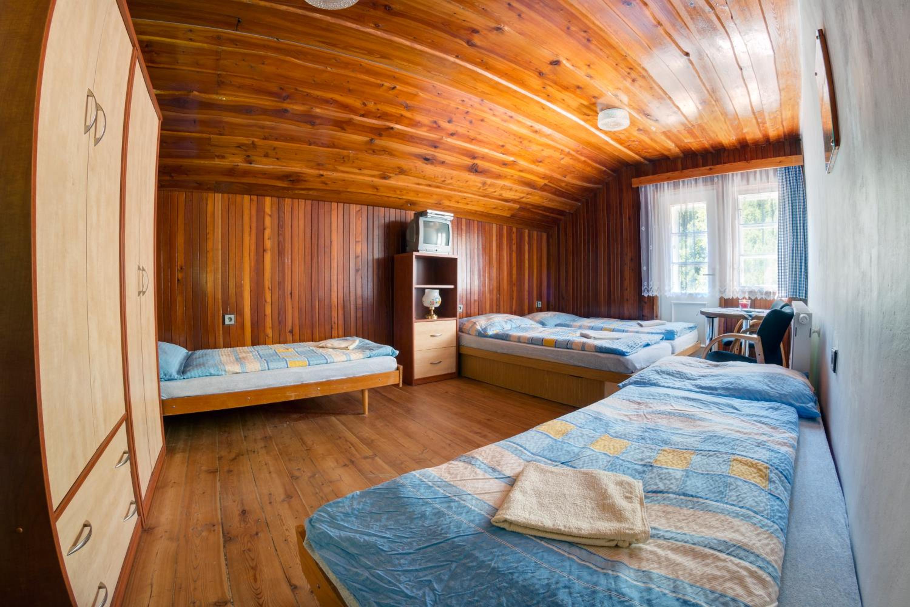 Four-Bedroom Chalet photo 2