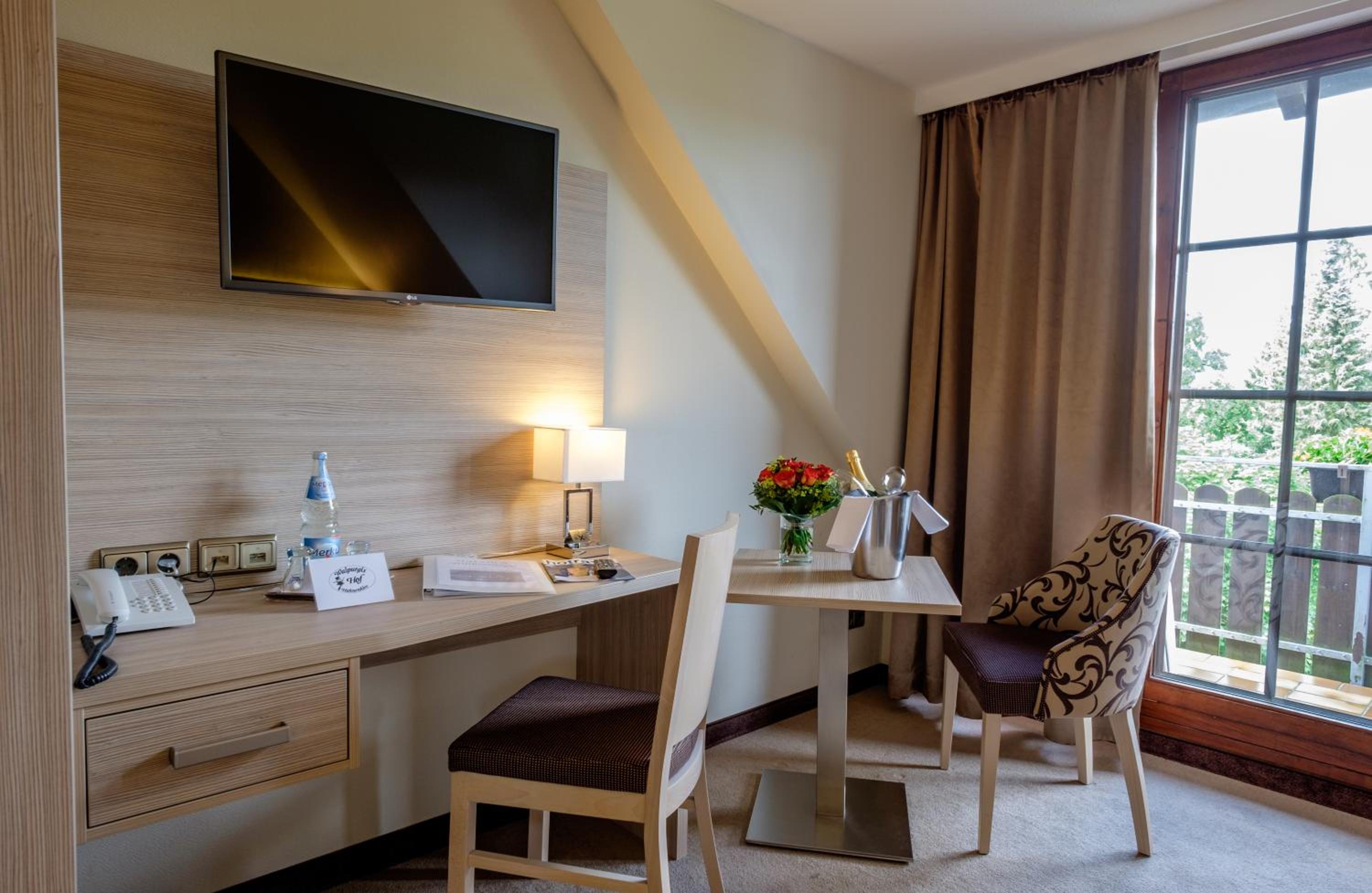 Comfort Double Room with Balcony - Photo 1