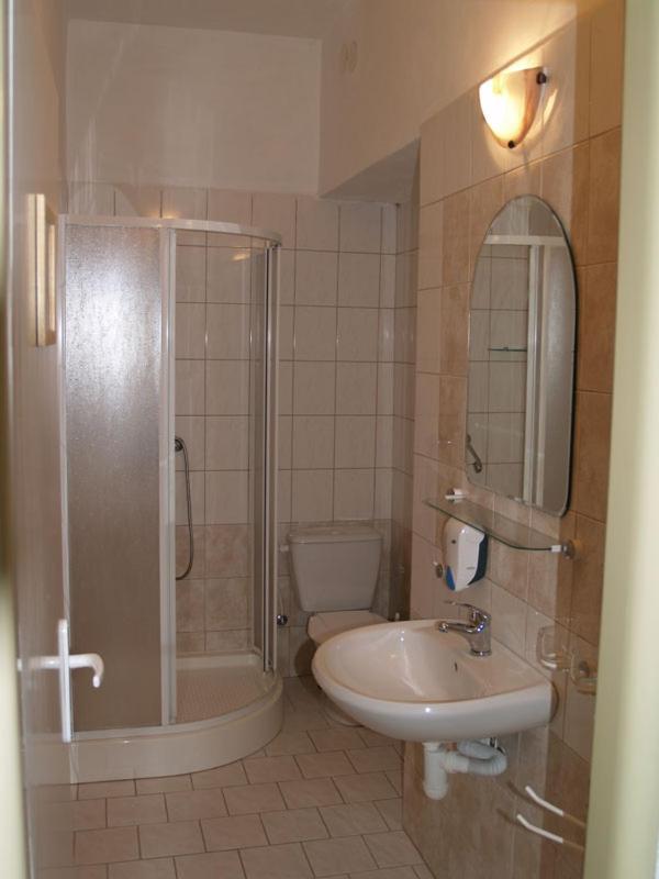 Double Room with Extra Bed photo 3