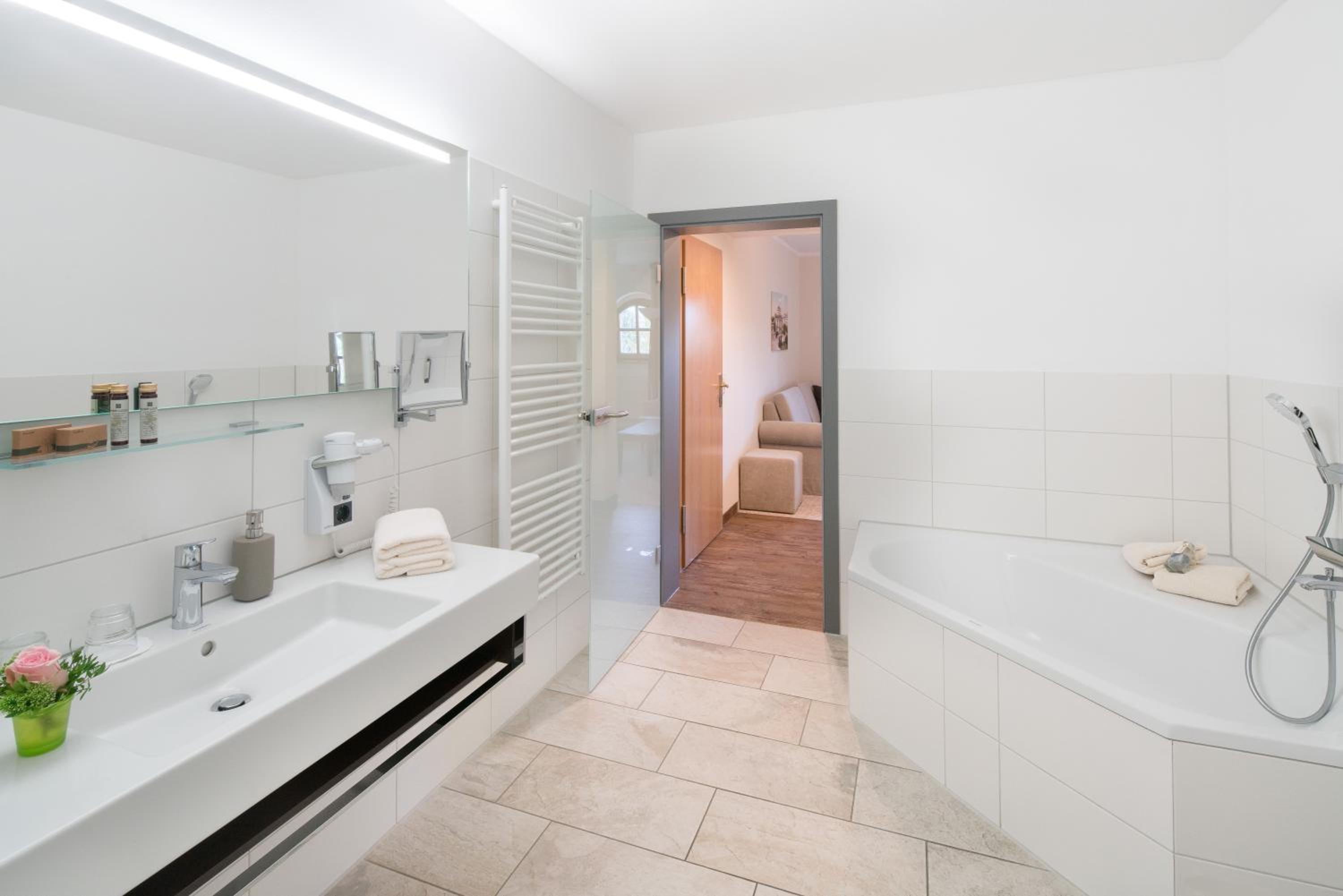 Superior Double Room - Photo 3