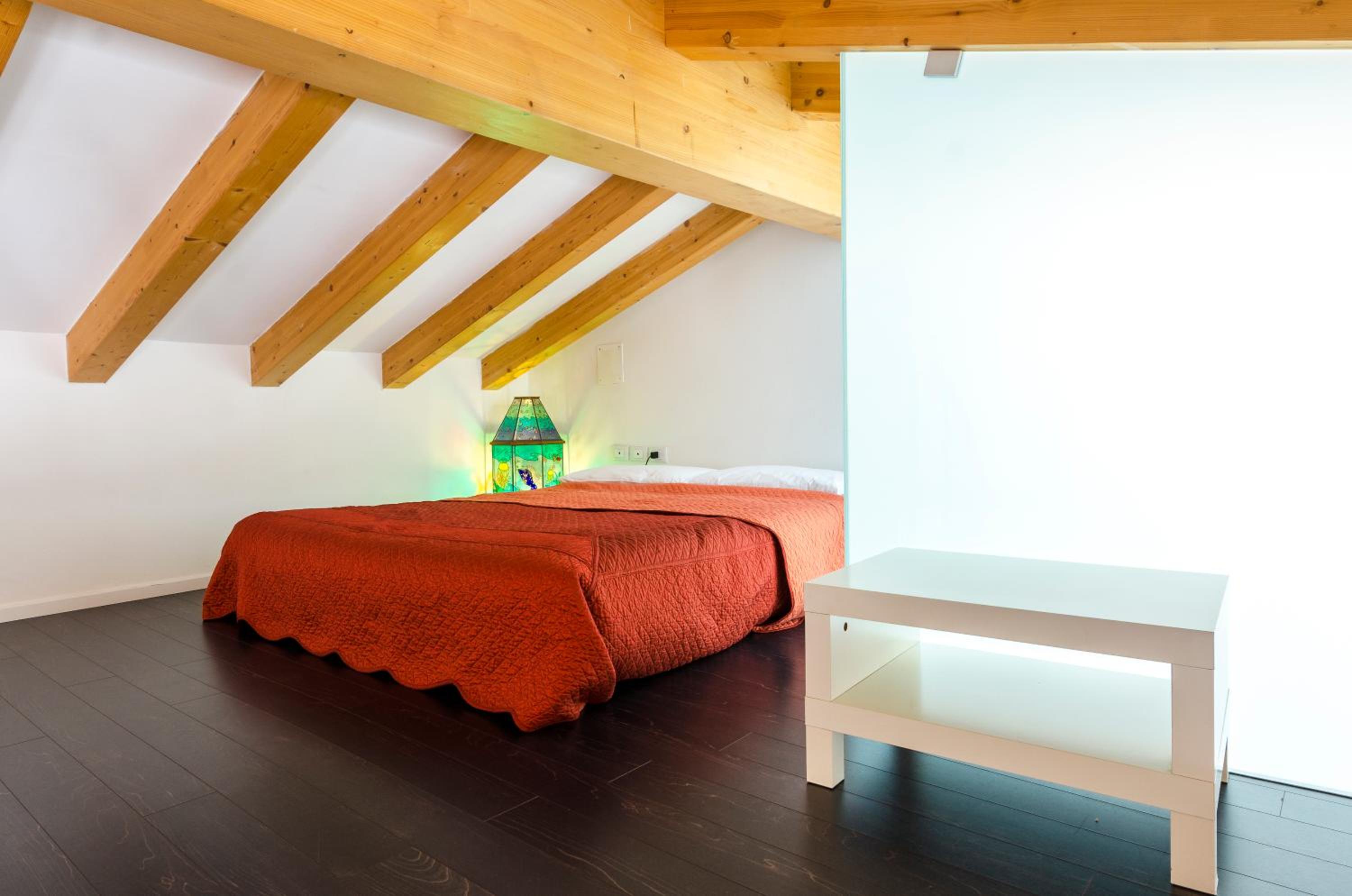 One-Bedroom Apartment (6 Adults) - Split Level