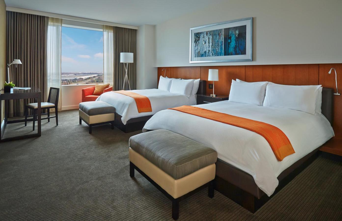 Queen Room with Two Queen Beds photo 1