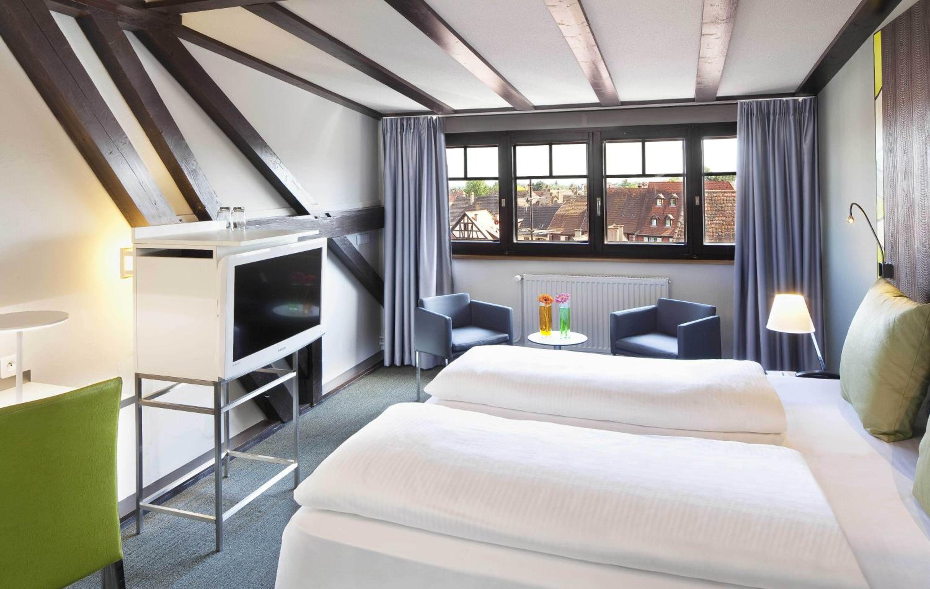 Standard Double Room - Photo 8