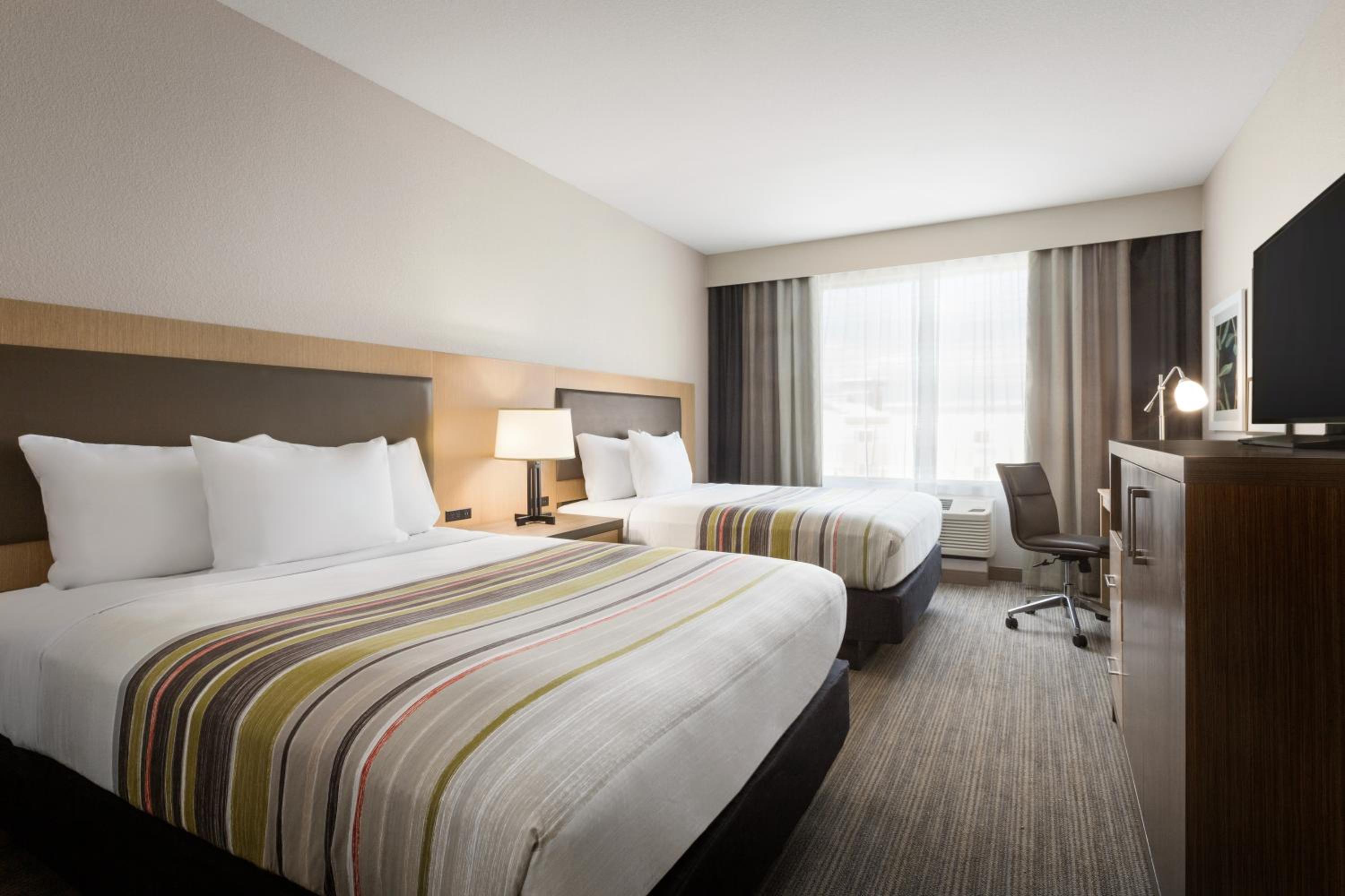 Studio Suite with Two Queen Beds and Sofa Bed - Non-Smoking