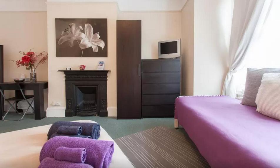Quadruple Room with Shared Bathroom photo 2