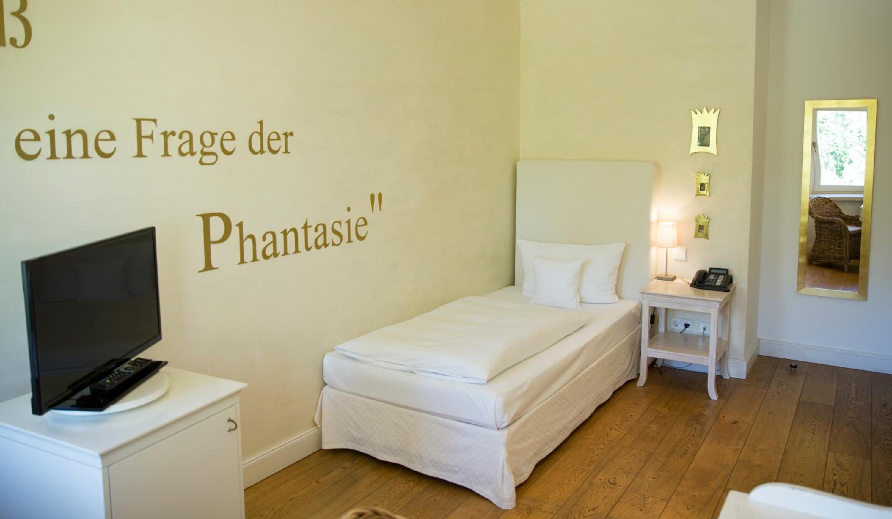 Single Room photo 1