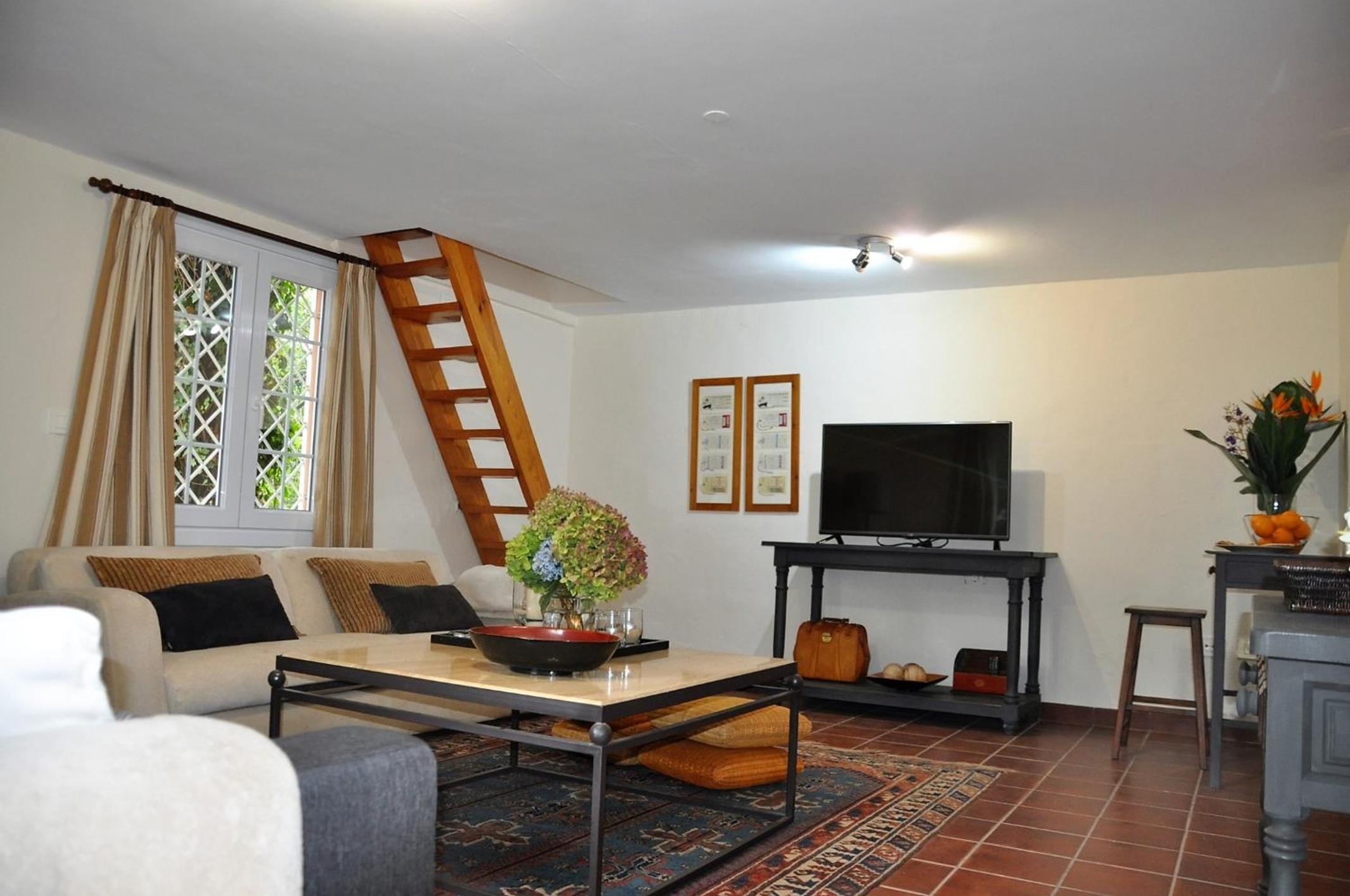 One-Bedroom House - Photo 9