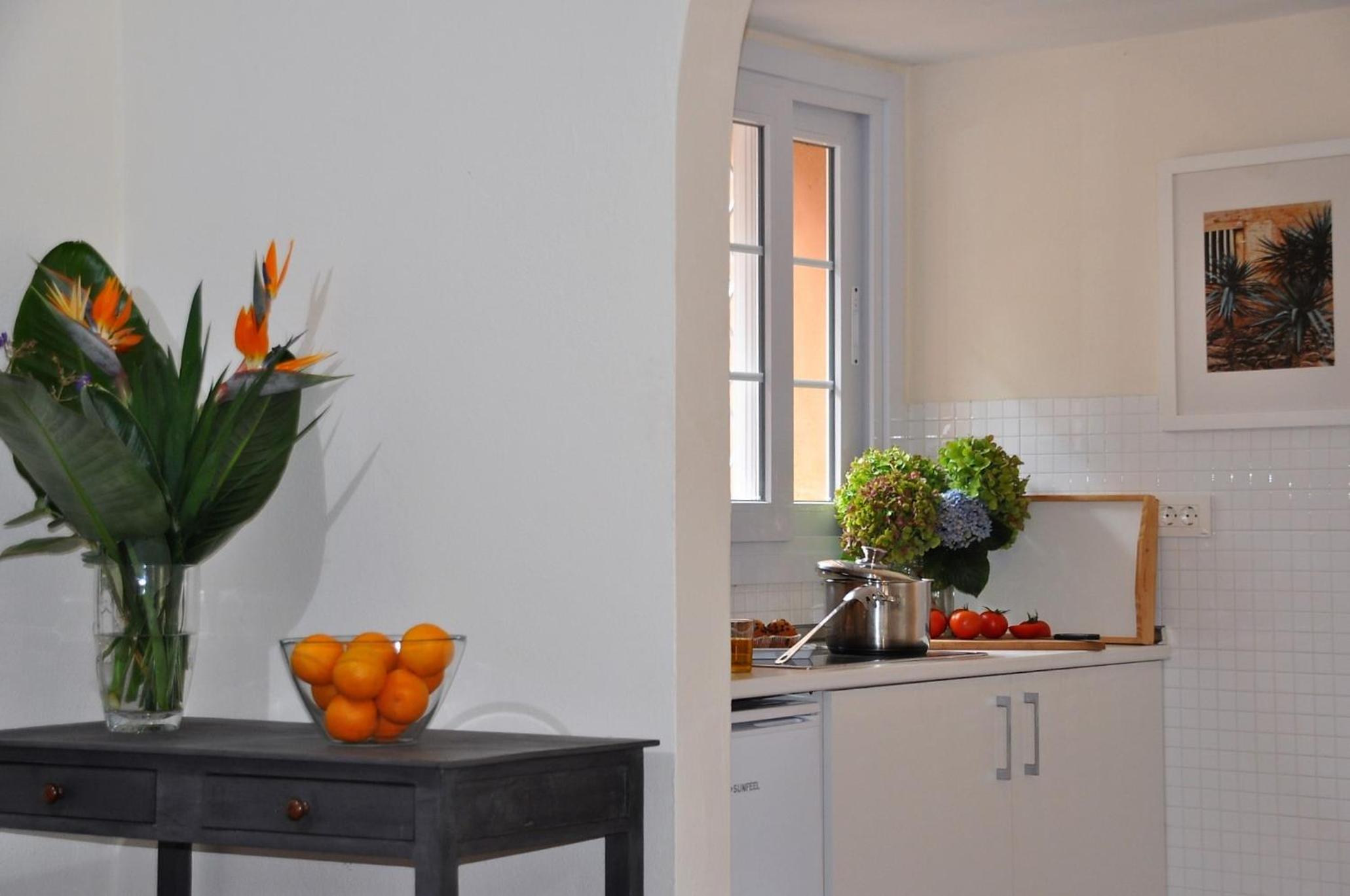 One-Bedroom House - Photo 4