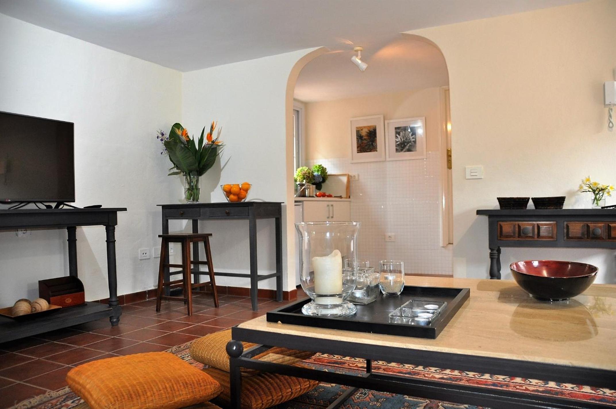 One-Bedroom House - Photo 5