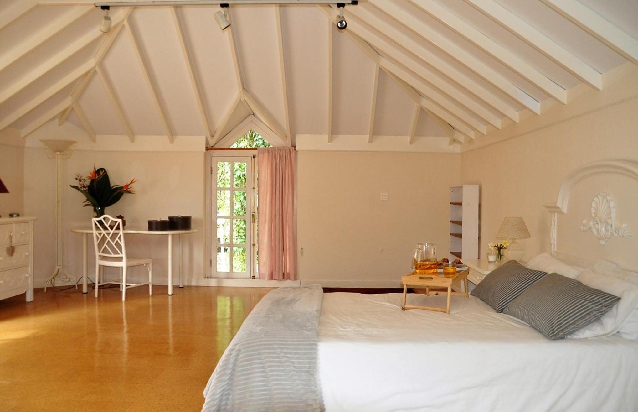 One-Bedroom House - Photo 17