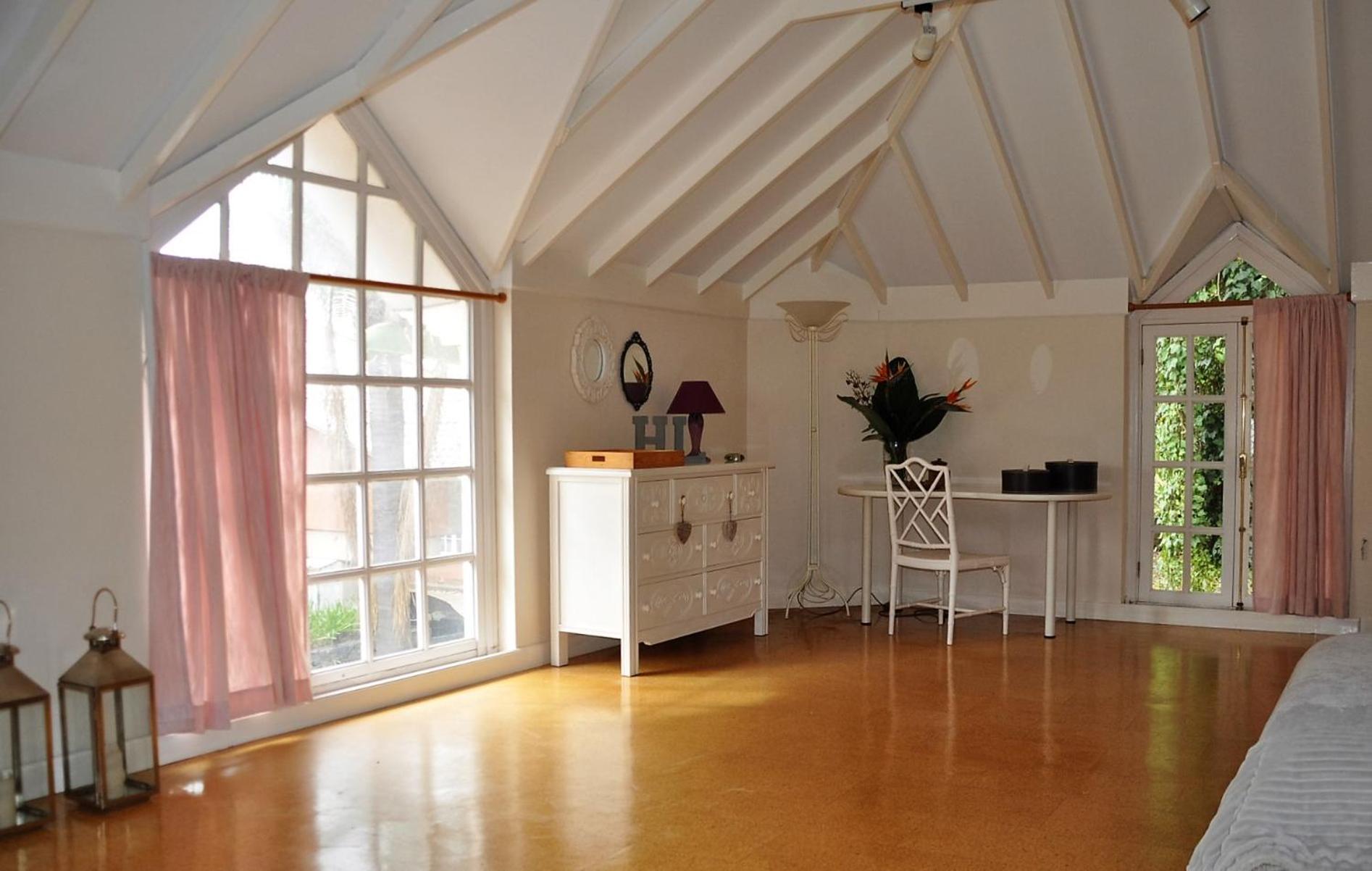 One-Bedroom House - Photo 21