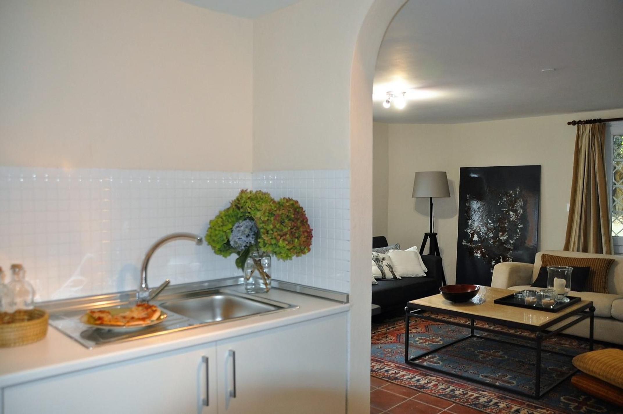 One-Bedroom House - Photo 24