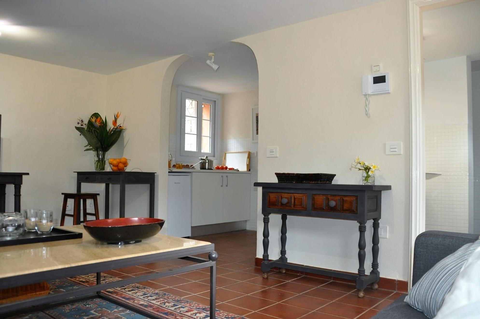 One-Bedroom House - Photo 25